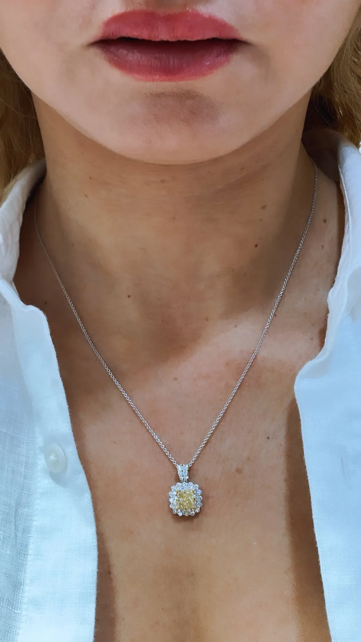 1.47ct tw Canary Fancy Yellow Diamond Pendant Necklace