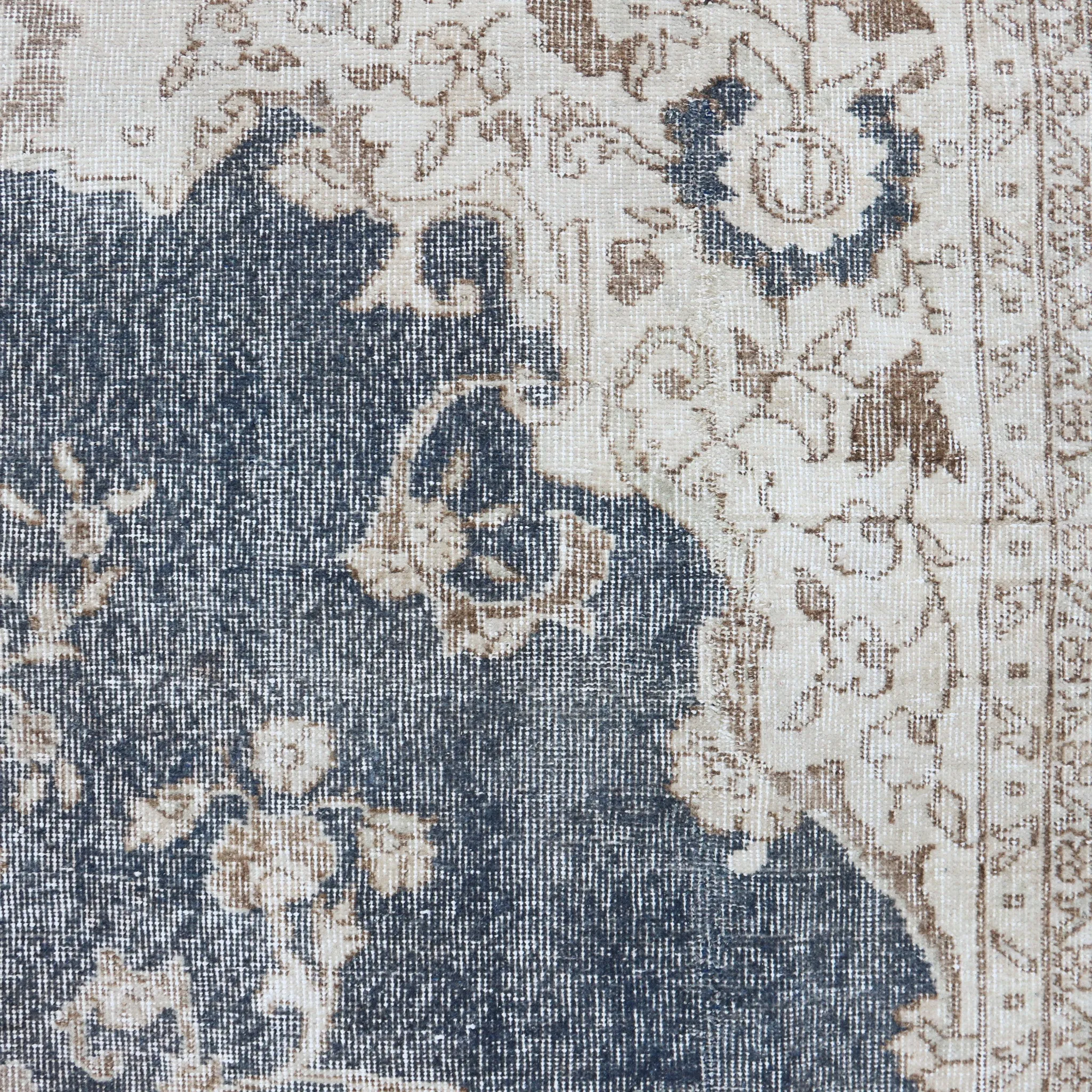 15394 Handwoven Vintage Rug 7'4x10'7
