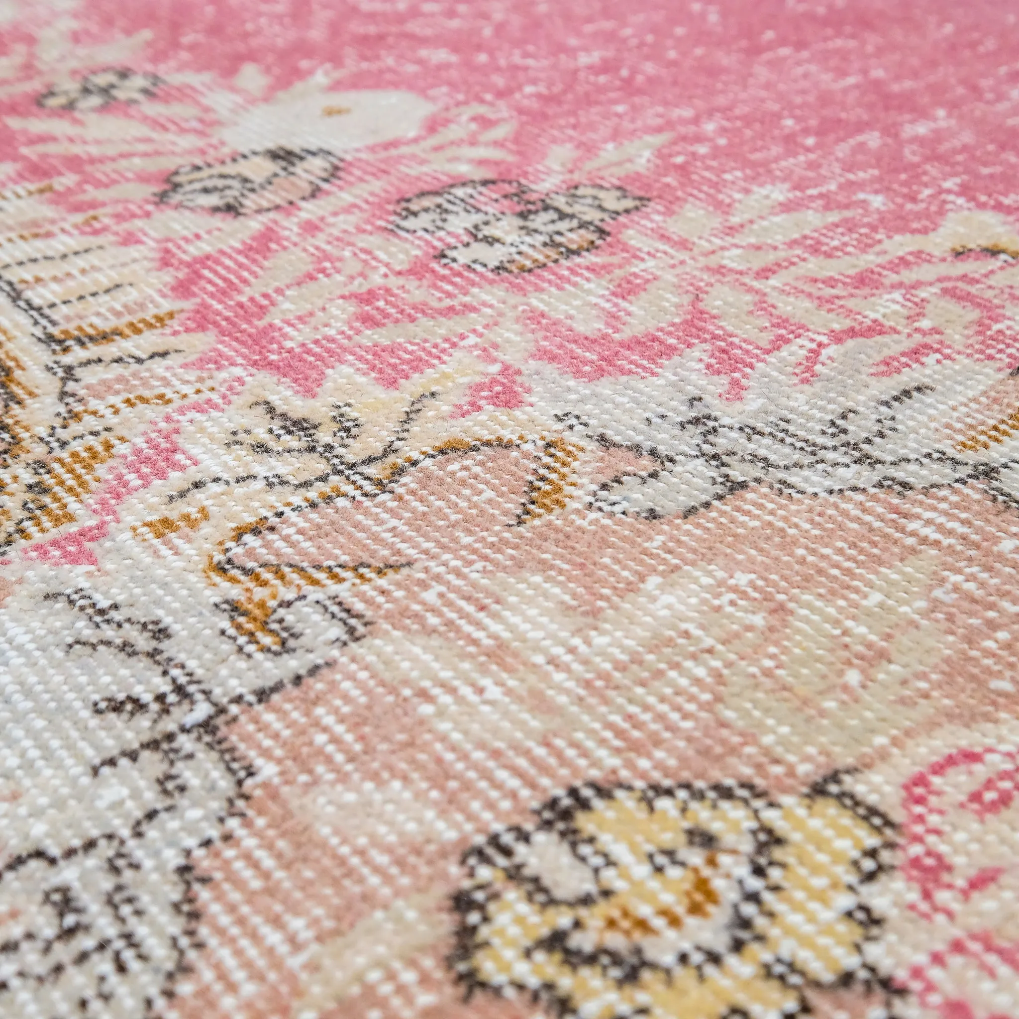 3565 Handwoven Vintage Rug 6'9x10'5