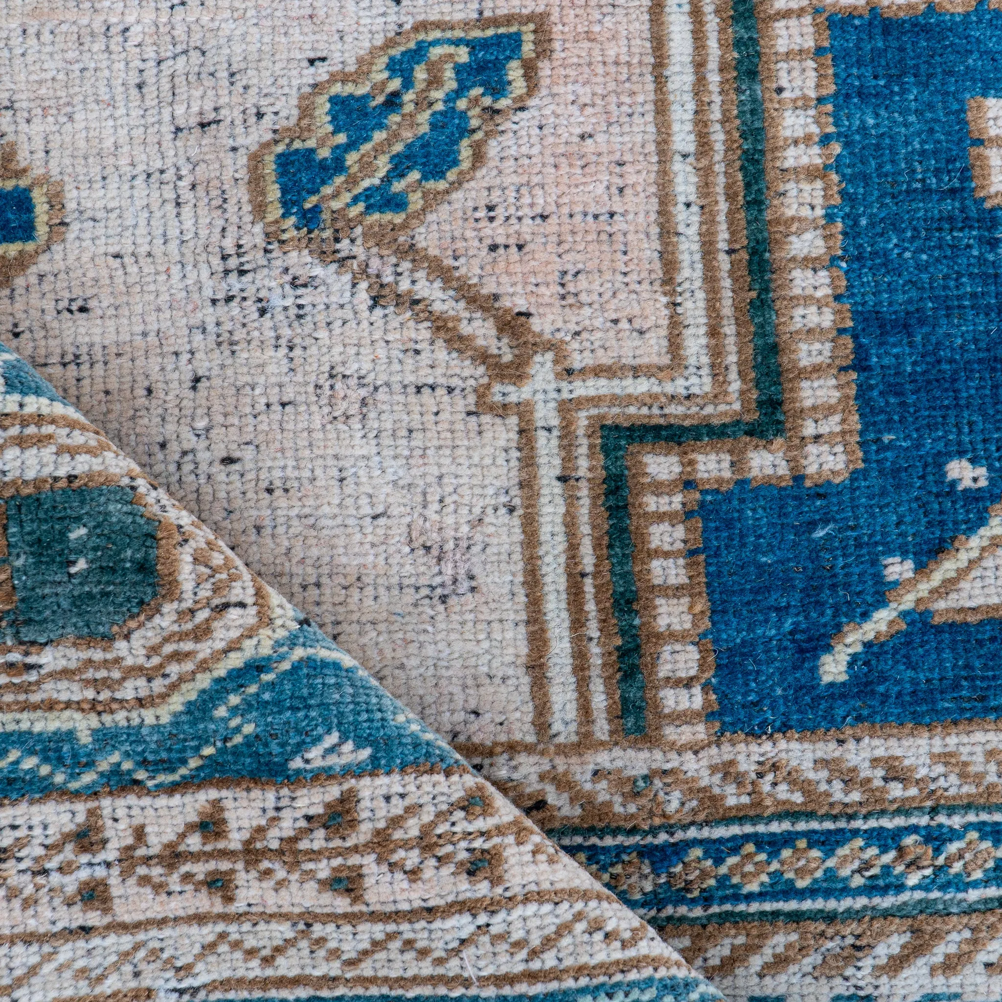 5062 Handwoven Vintage Rug 3x12'1