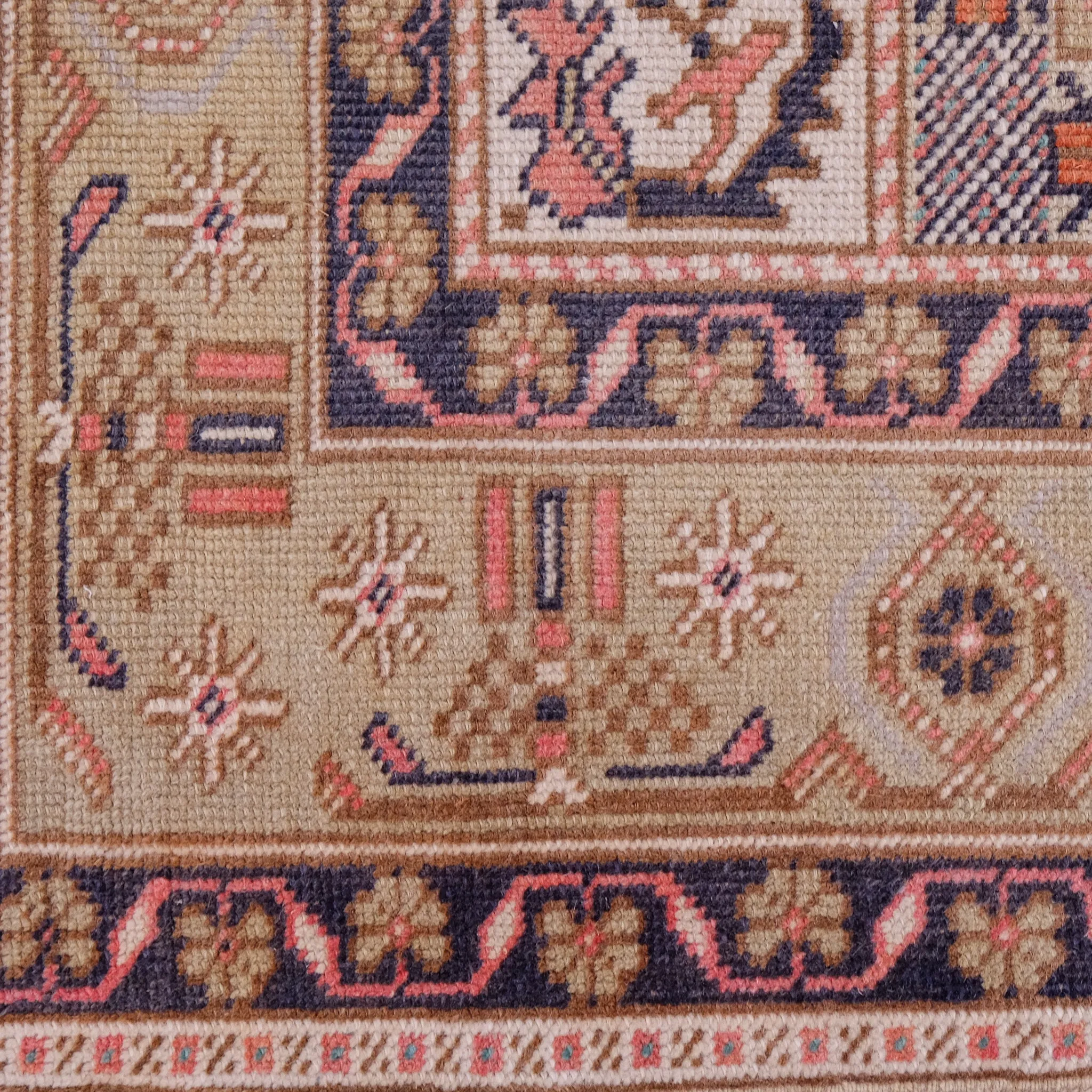 6062 Handwoven Vintage Rug 6'8x7'4