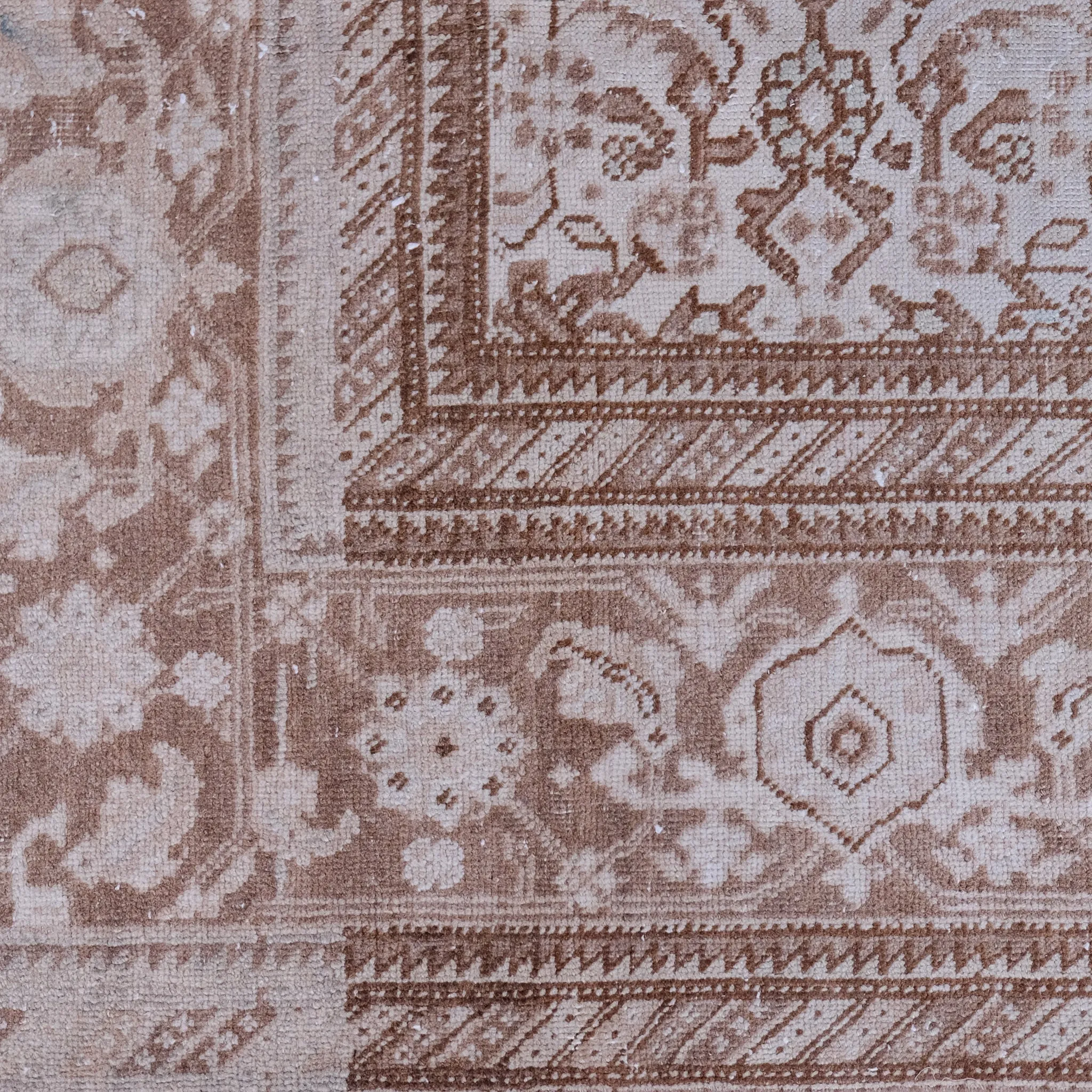 6161 Handwoven Vintage Rug 6'8x10'7