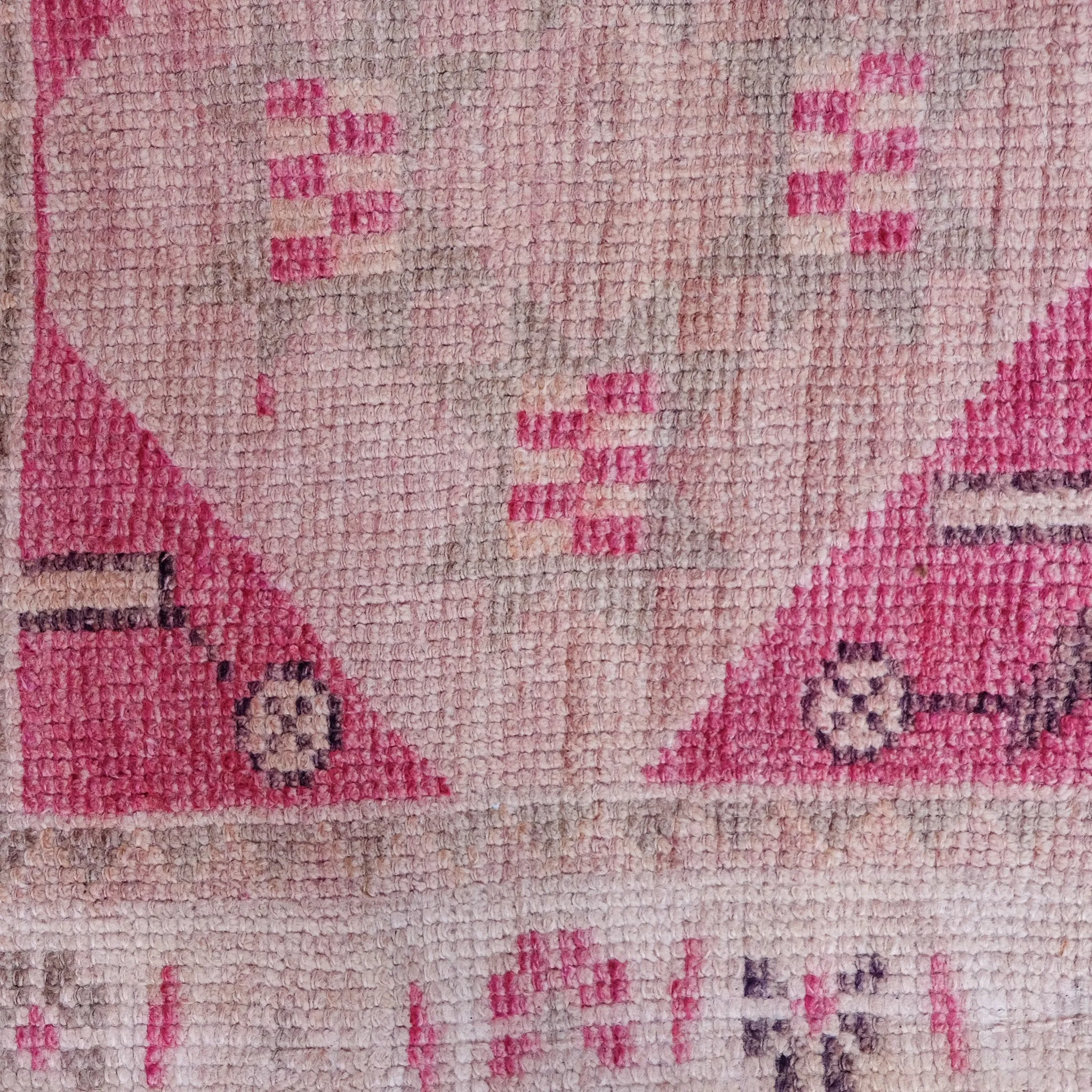 6369 Handwoven Vintage Rug 2'9x12'2