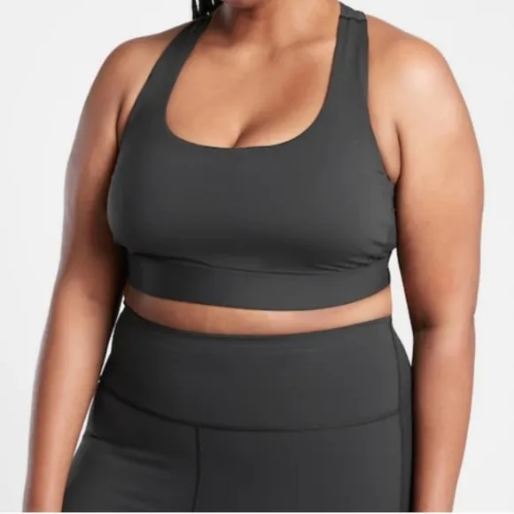 Athleta Ultimate Bra Black Medium A-C MSRP $49 FPS032