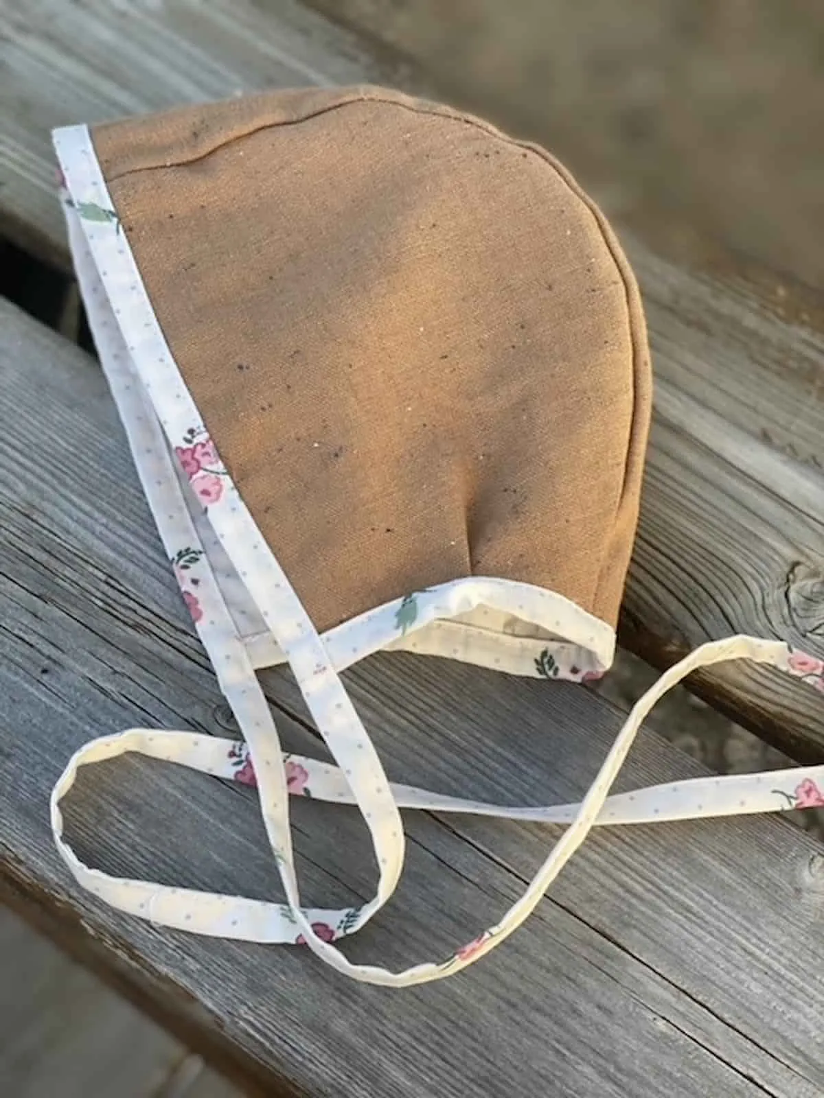 Baby Bonnet - Brown Linen & Red Gingham