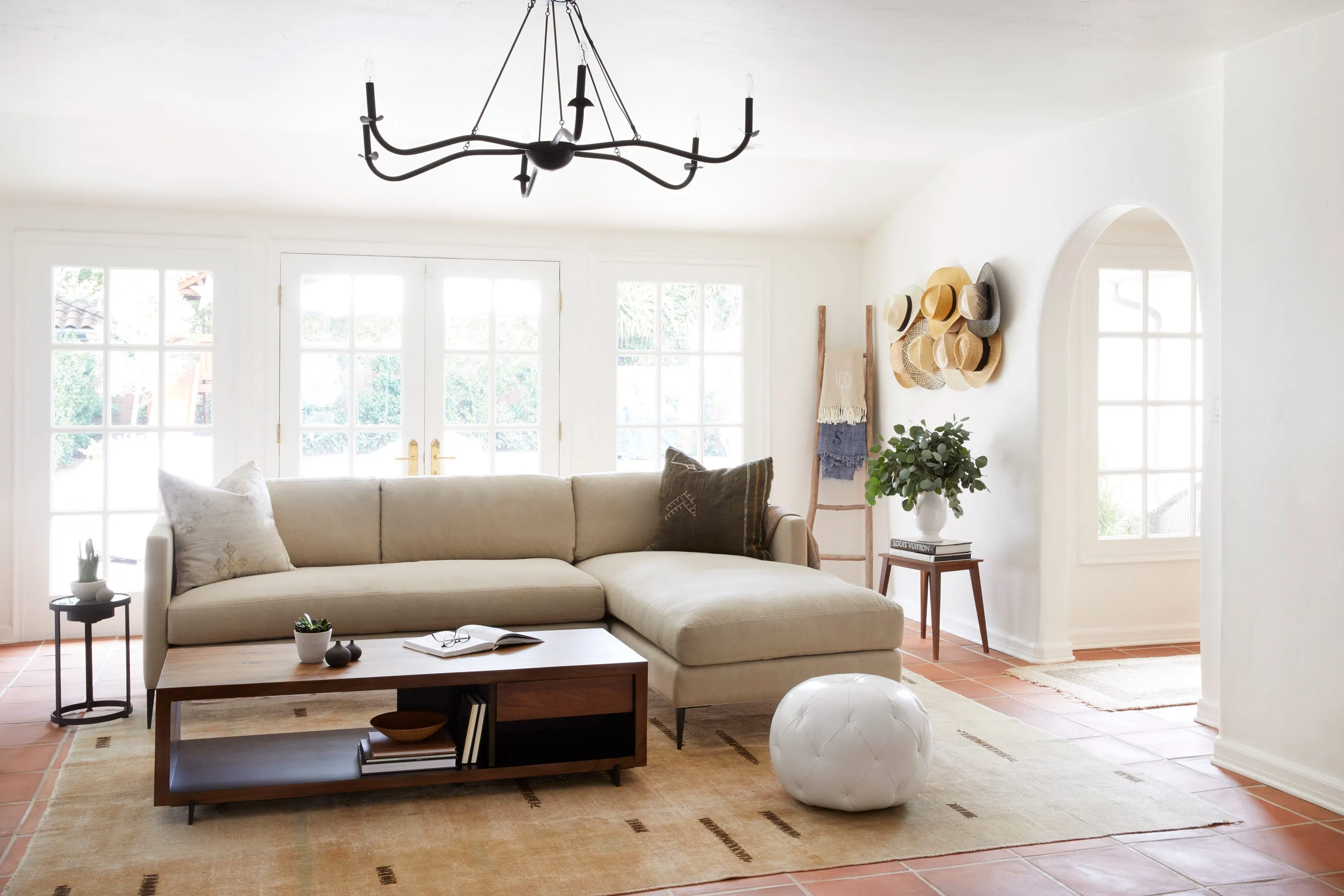 Benedict 2pc Sectional