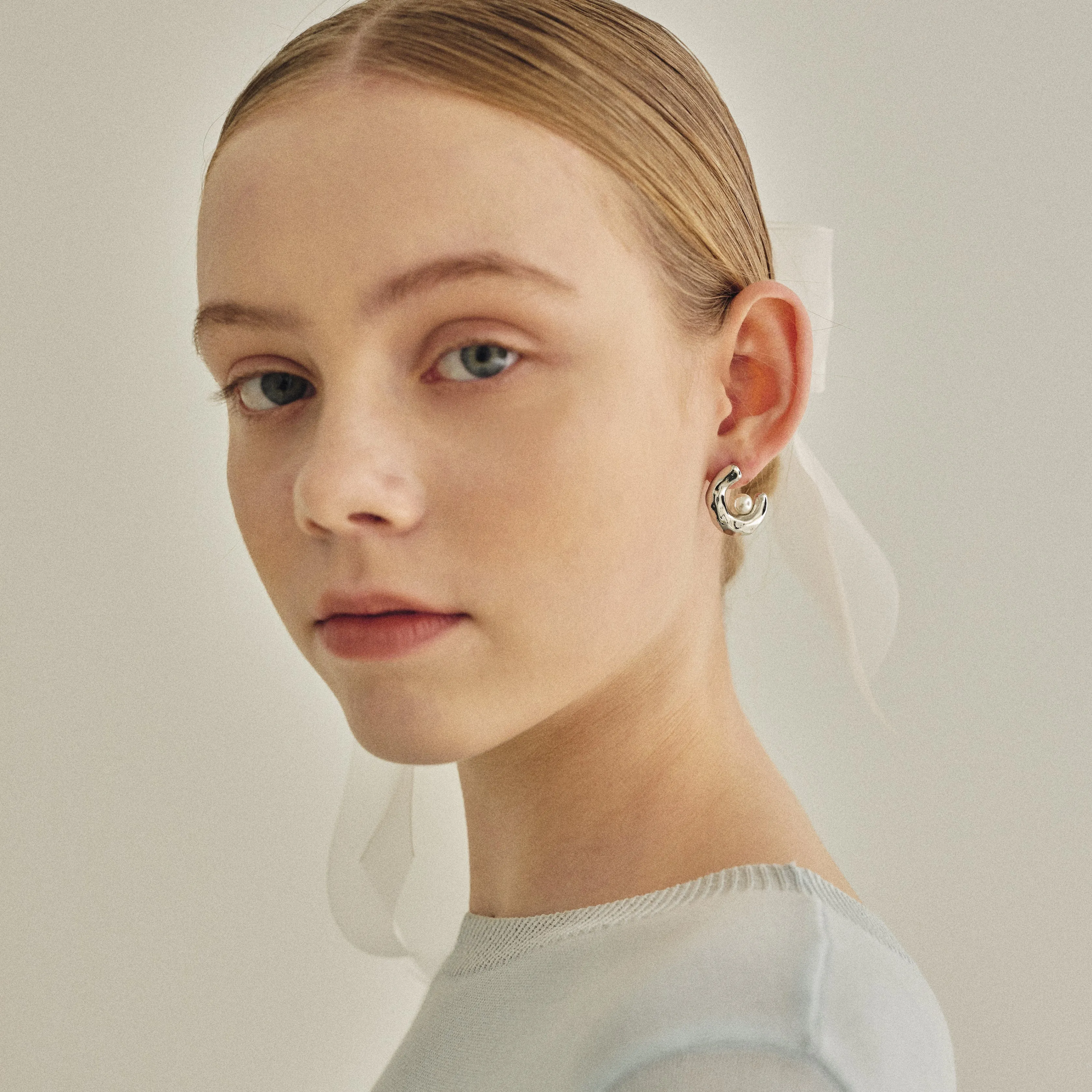 C-Shaped Pearl Earrings