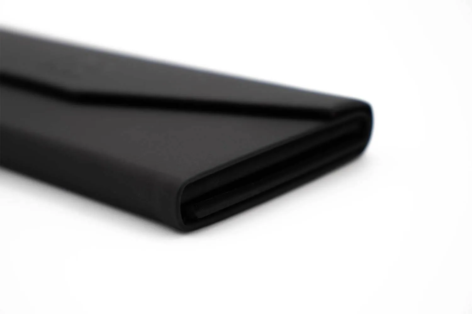 Capone Shiny Black