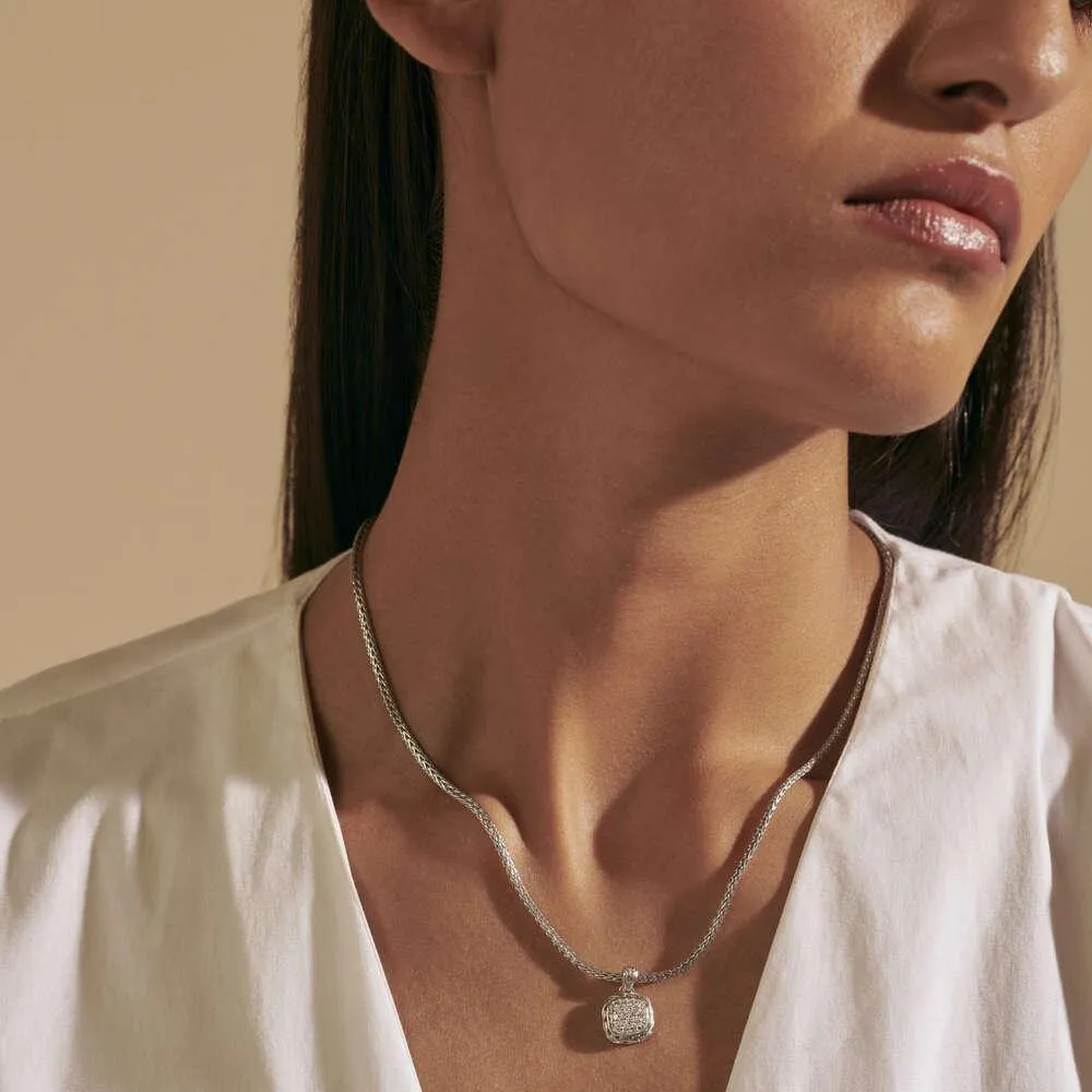 Classic Chain Pendant Necklace with Diamonds