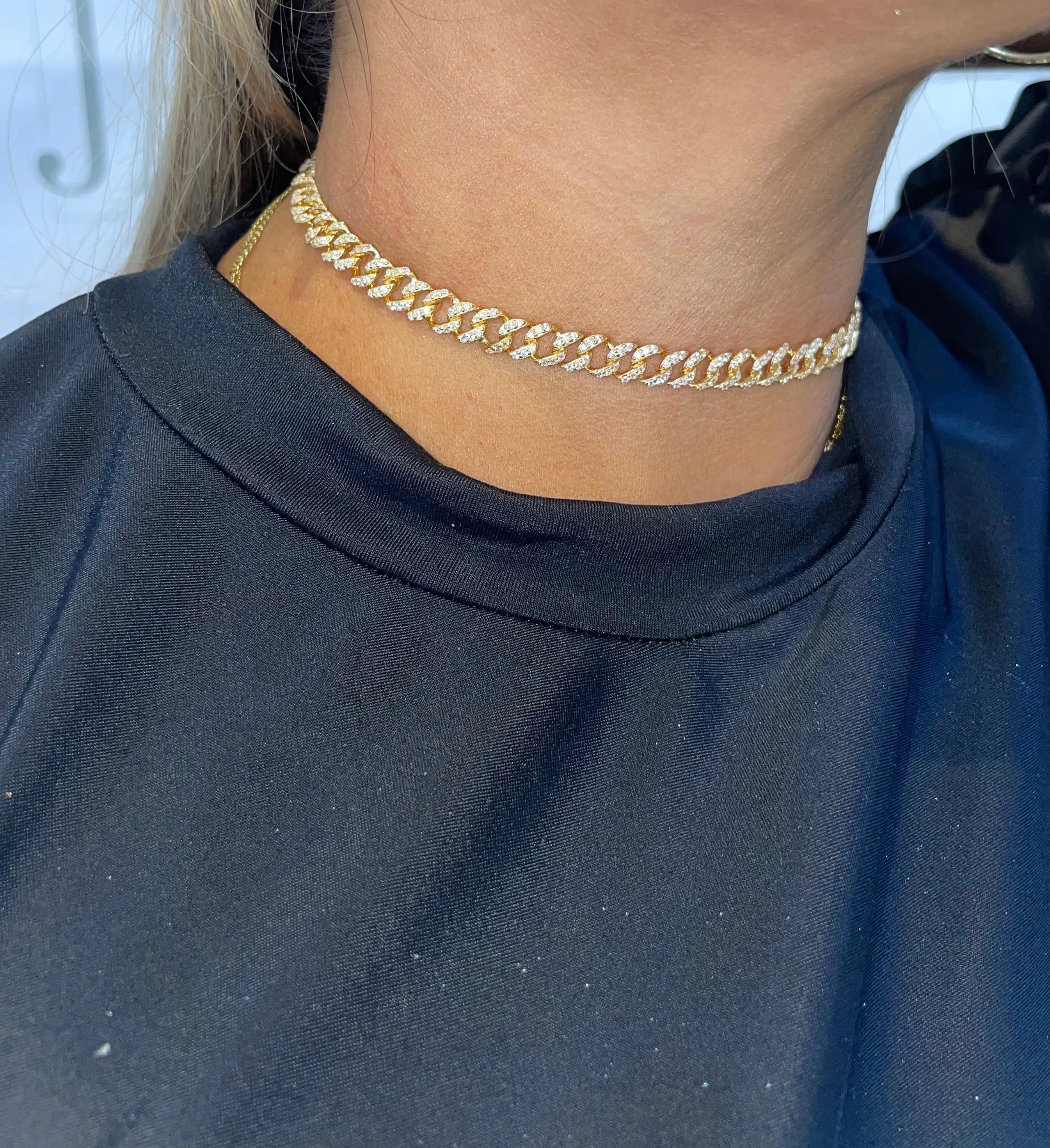 Cuban Shiny Chockers