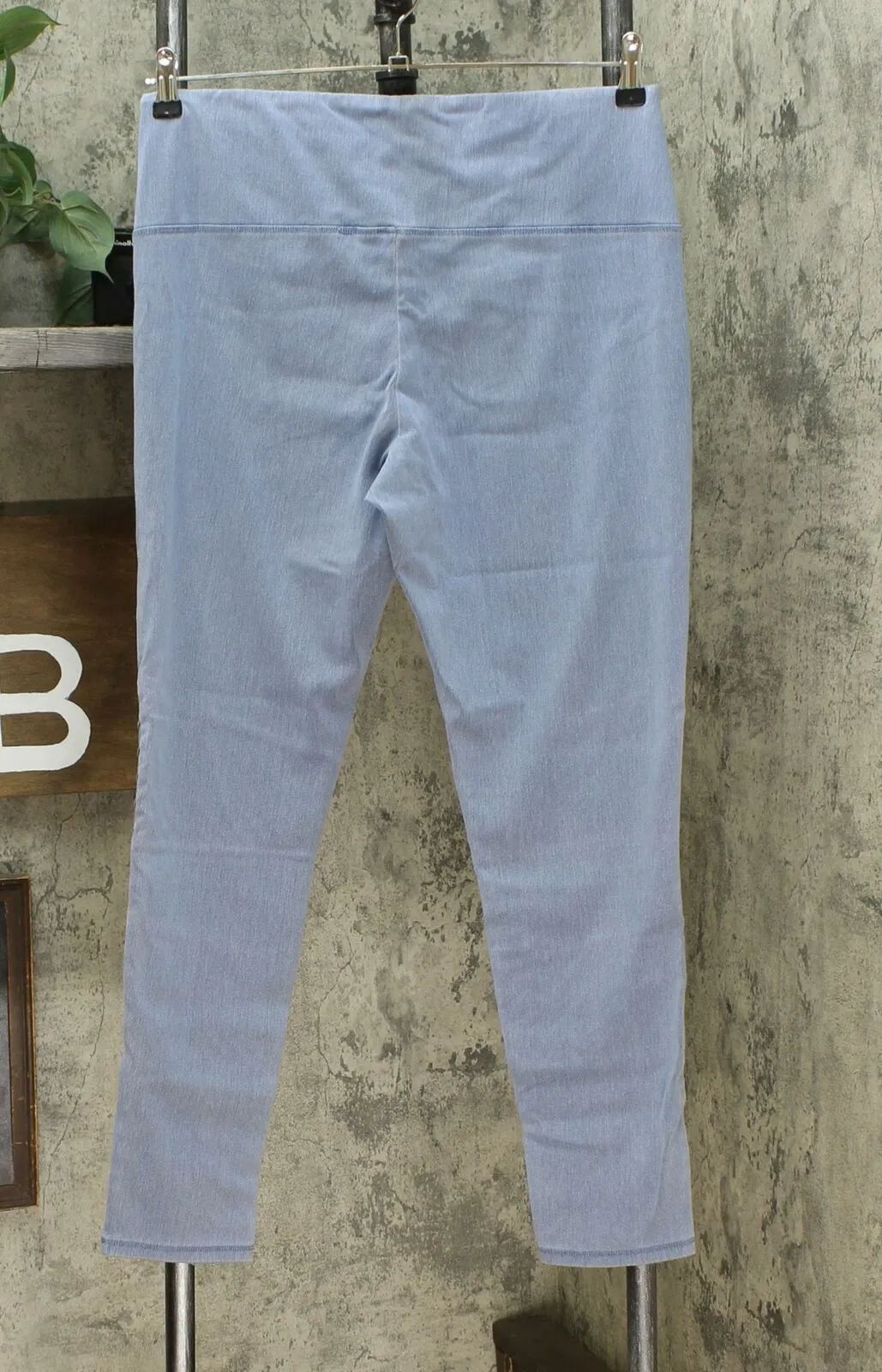 DG2 by Diane Gilman Slim Sleek Knit Denim Moto Jeggings Chambray Large
