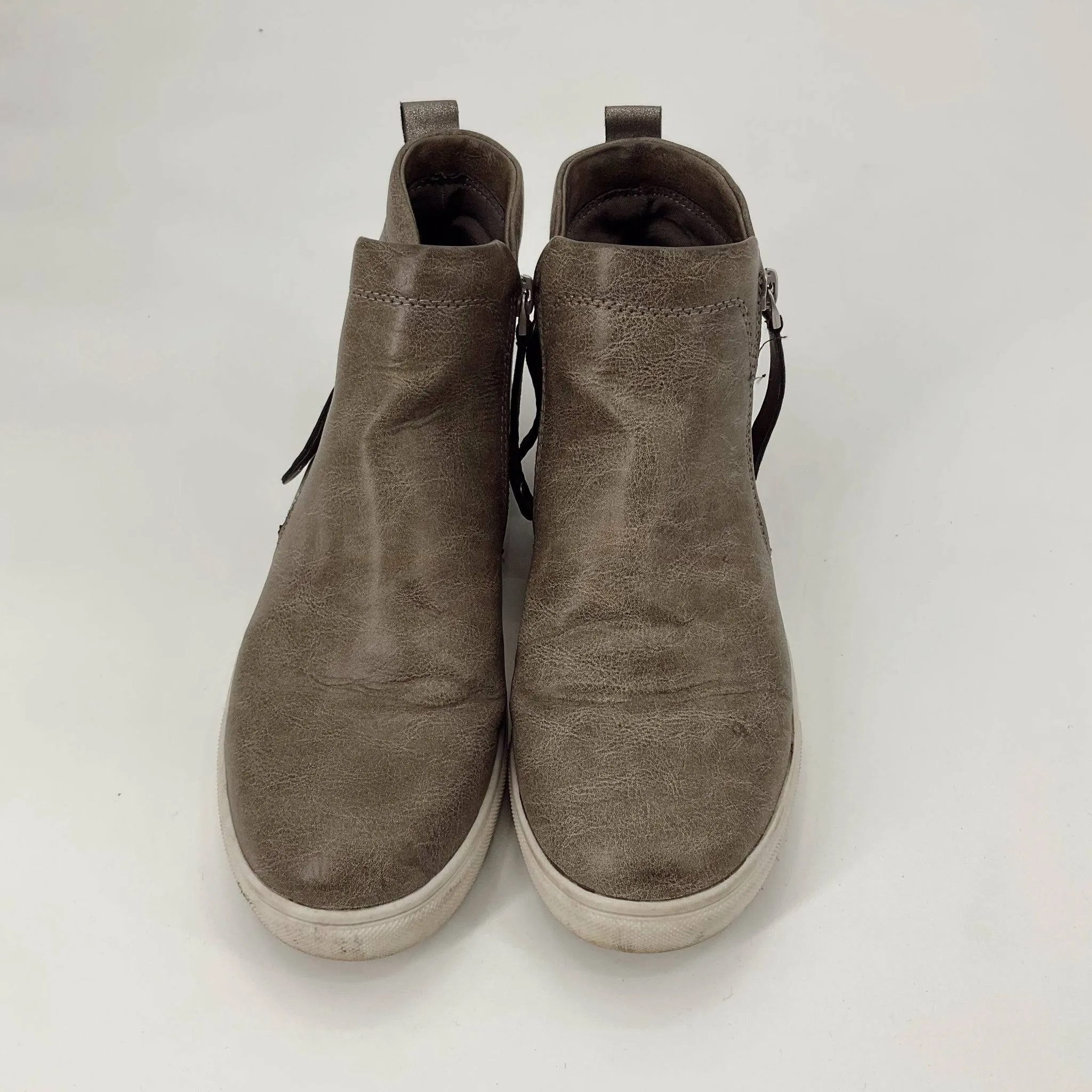 Dolcetta Booties Size 8
