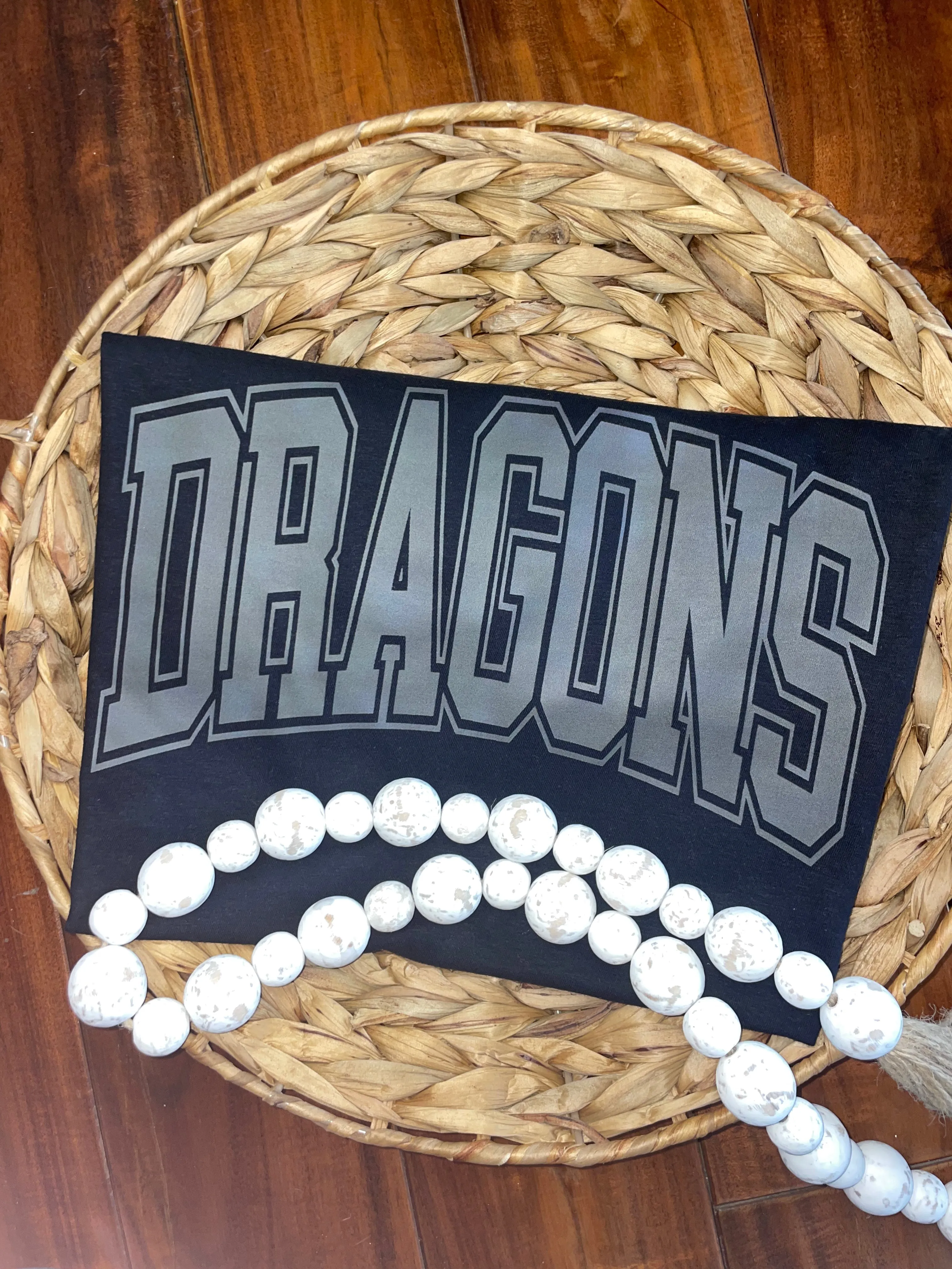 Dragons Arch - Dark on Dark (D448)
