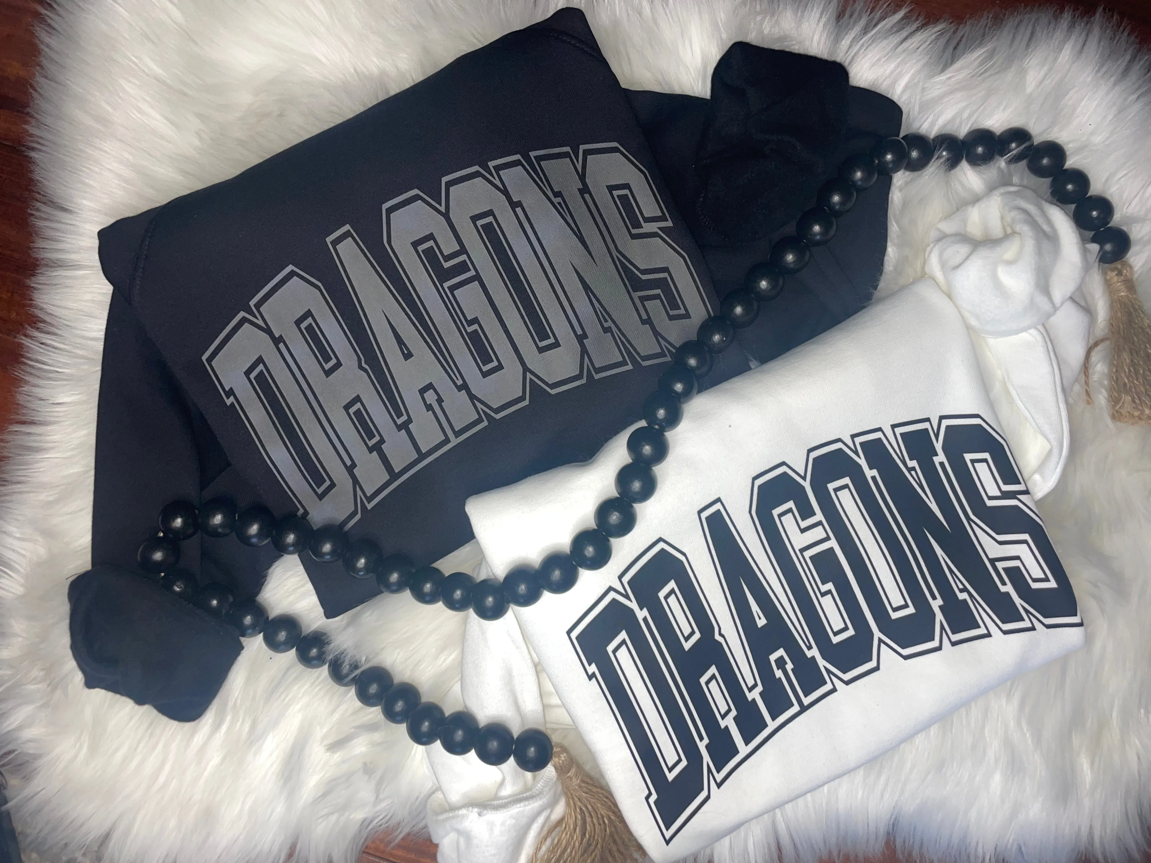 Dragons Arch - Dark on Dark (D448)