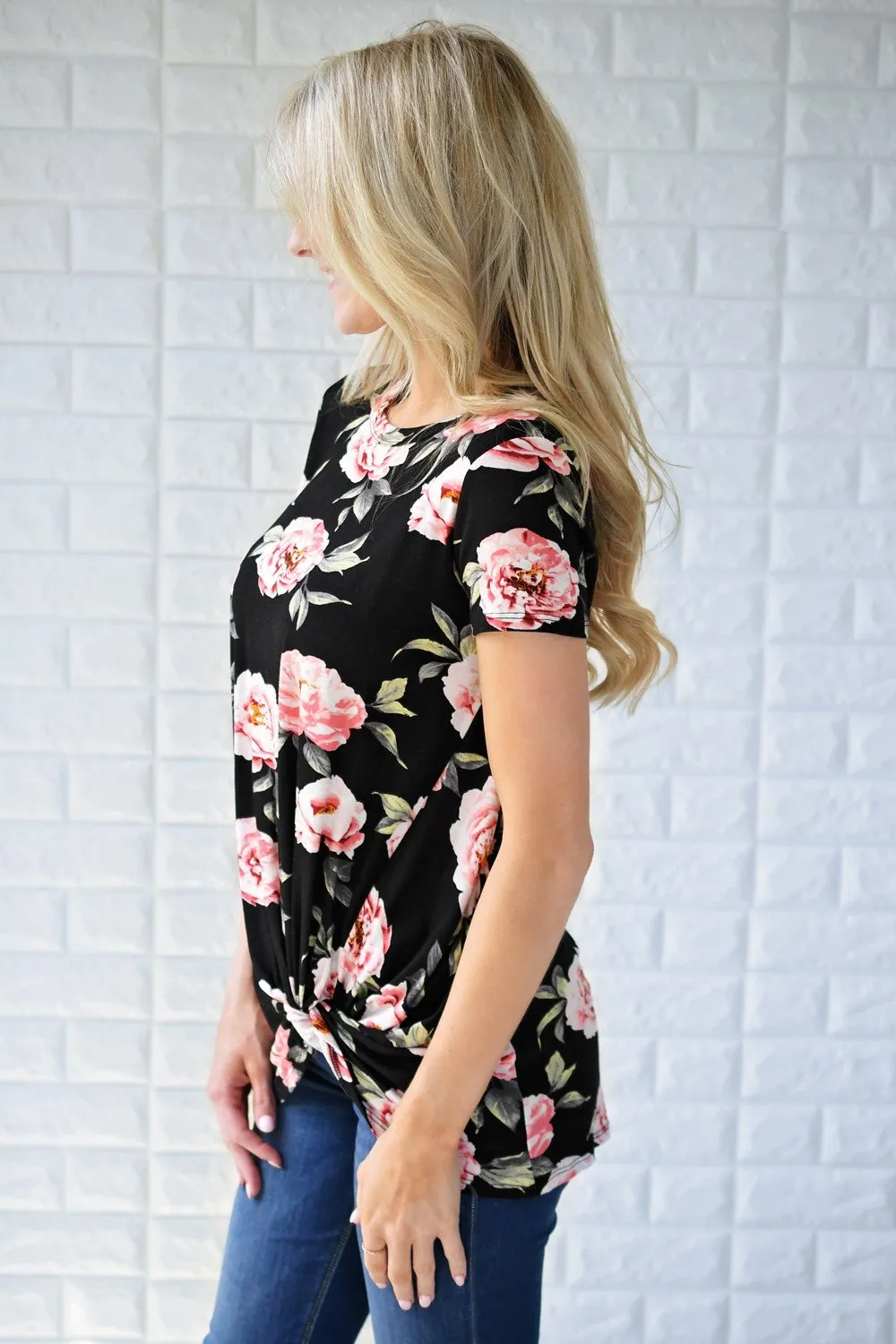 Everyday Beauty Floral Top ~ Black