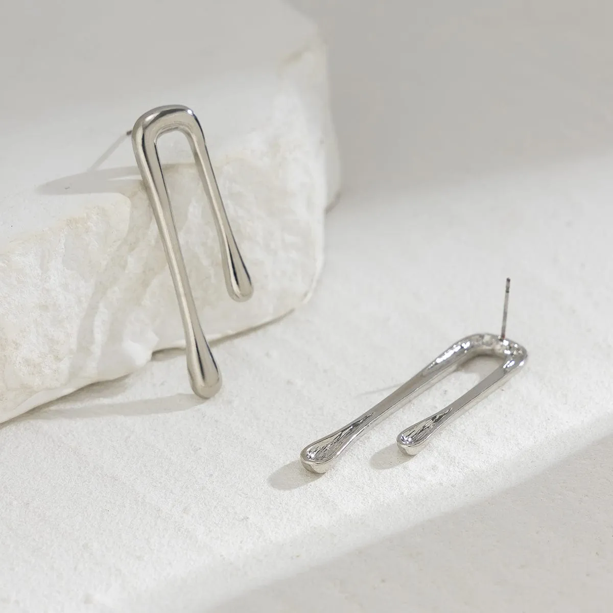 Geometric Glossy Flow Waterdrop Earrings