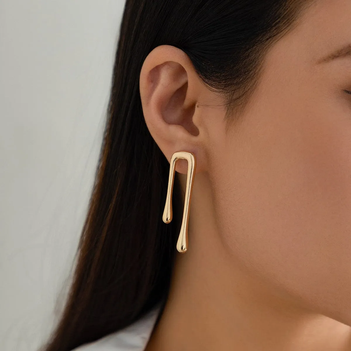 Geometric Glossy Flow Waterdrop Earrings