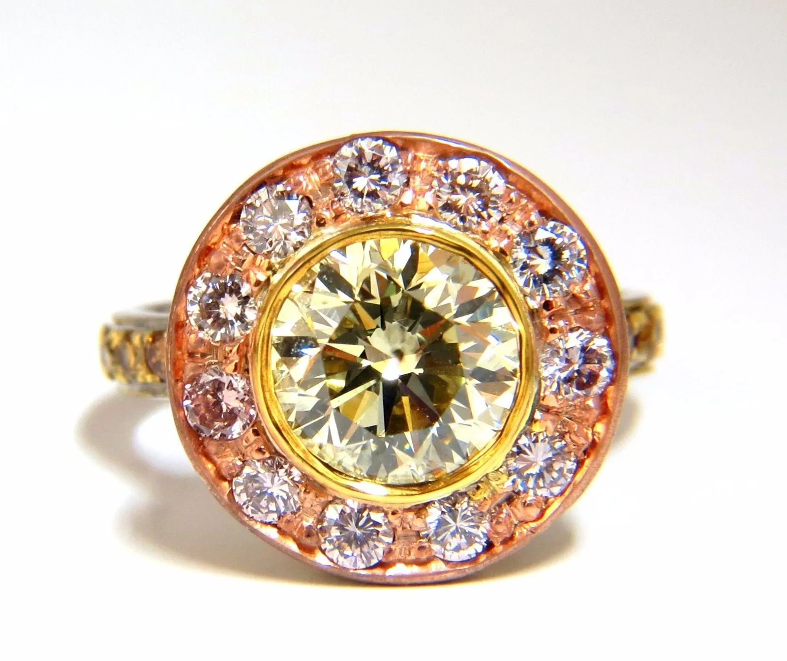 GIA certified 3.67ct Fancy Round Diamond ring circular flush deck