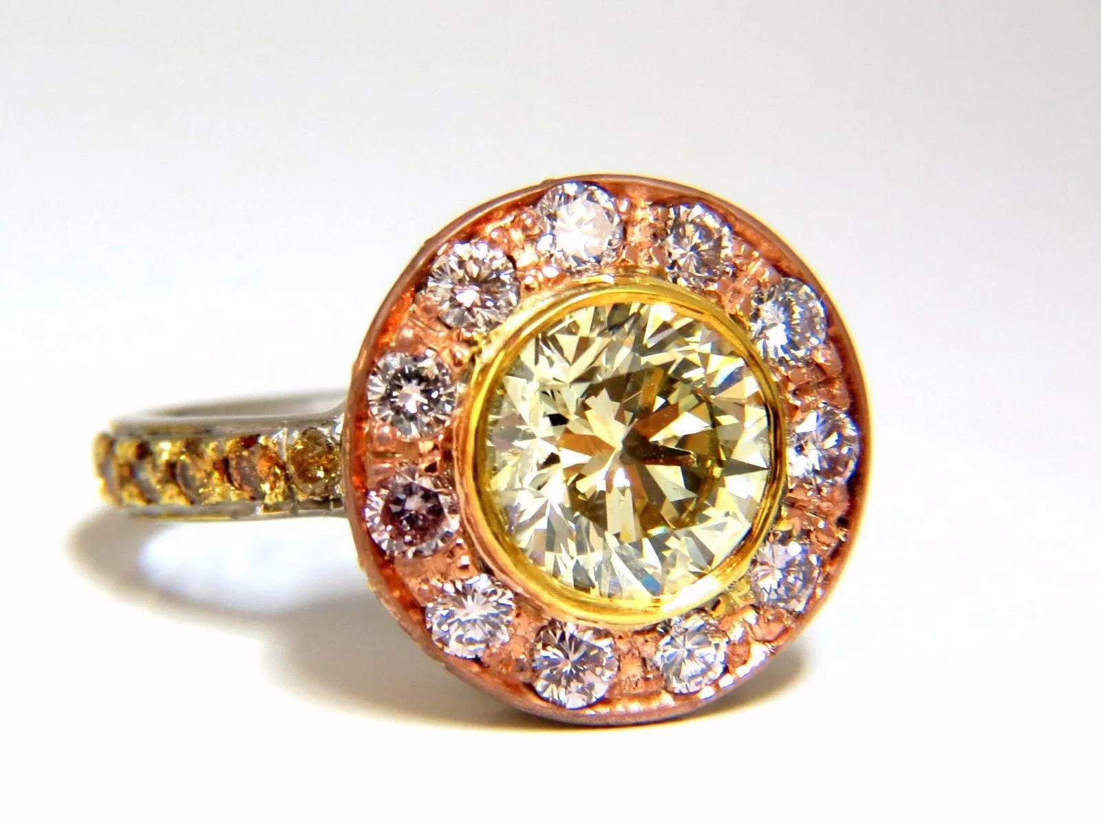 GIA certified 3.67ct Fancy Round Diamond ring circular flush deck
