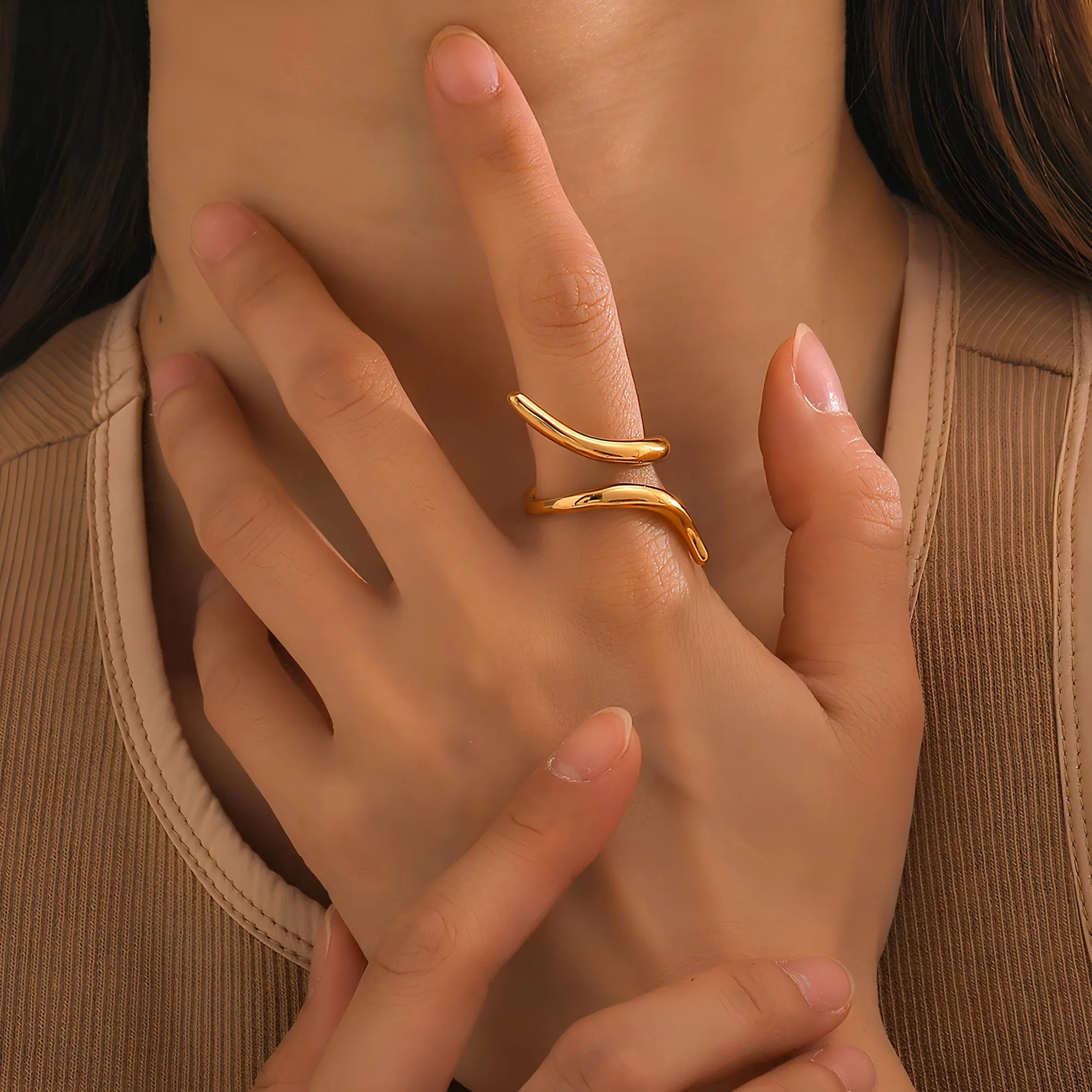 Glossy Golden Lines Mirage Staggered Open Ring