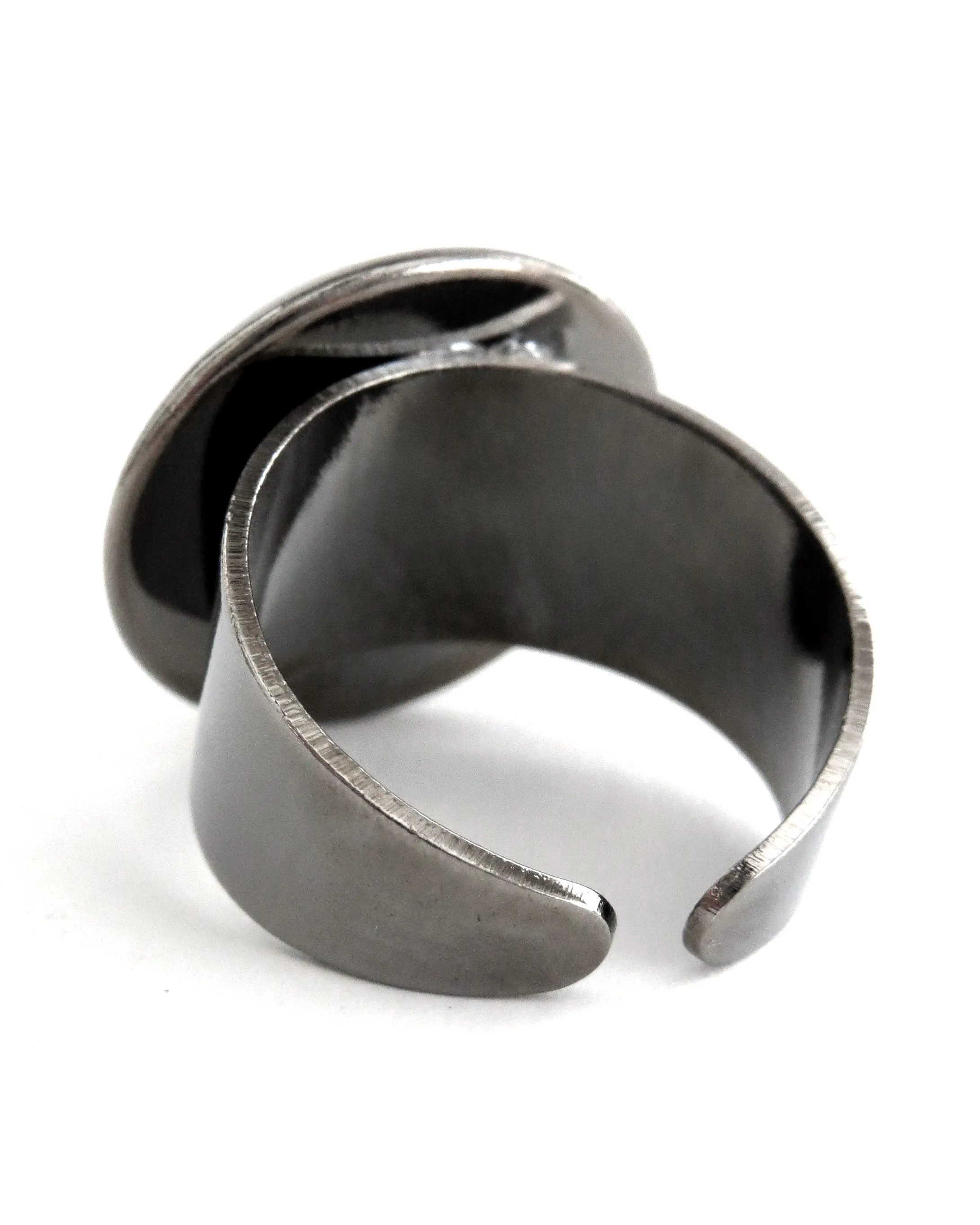 Halloween Eyeball Ring with Realistic Brown Eye - Two Sizes