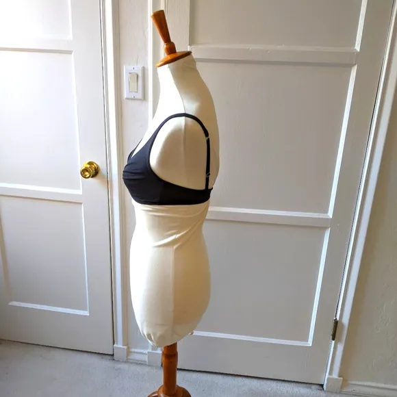 Hanro Cotton Sensation Wireless Black Bra Size 32c