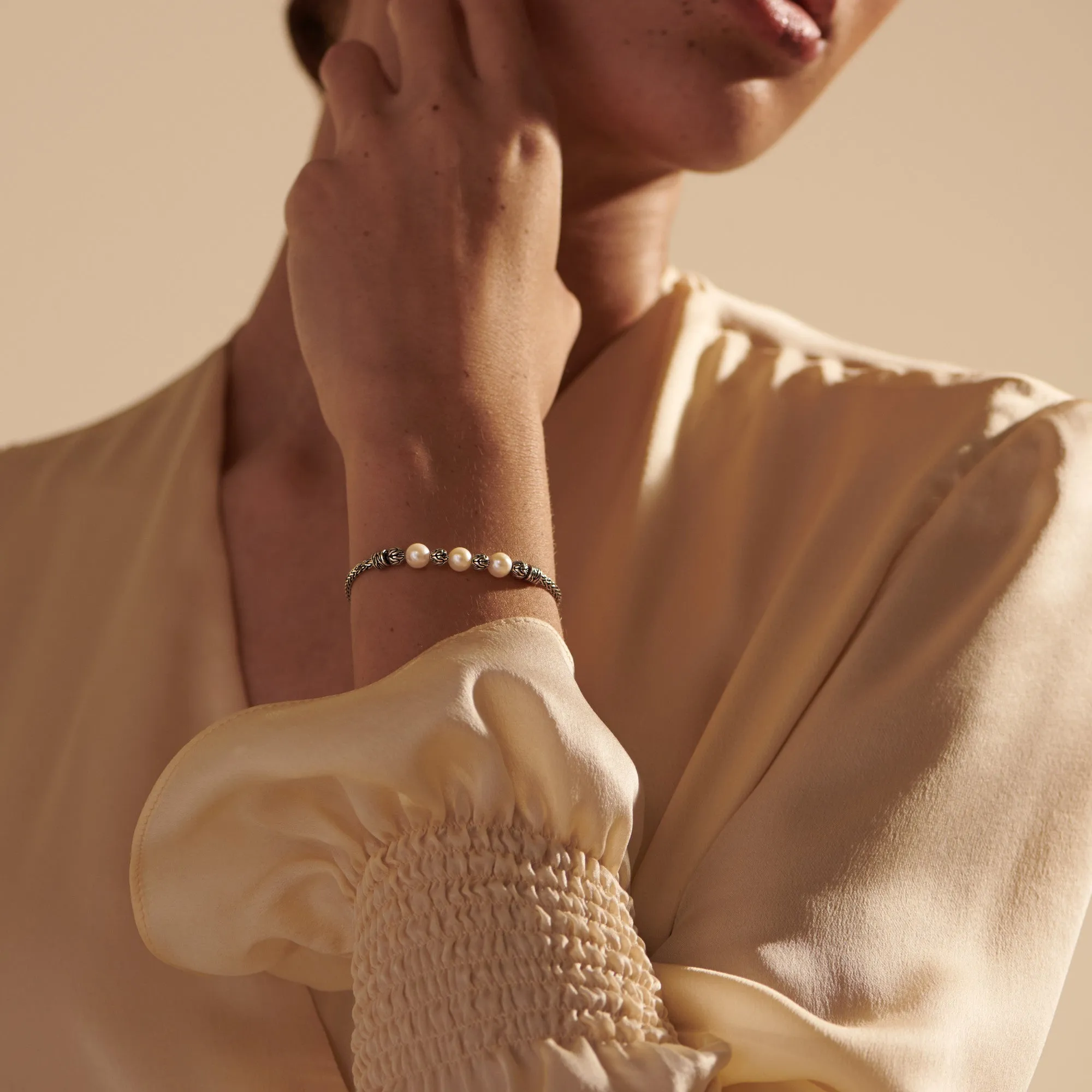 John Hardy Classic Chain Pull Through Freshwater Pearl Station Bracelet