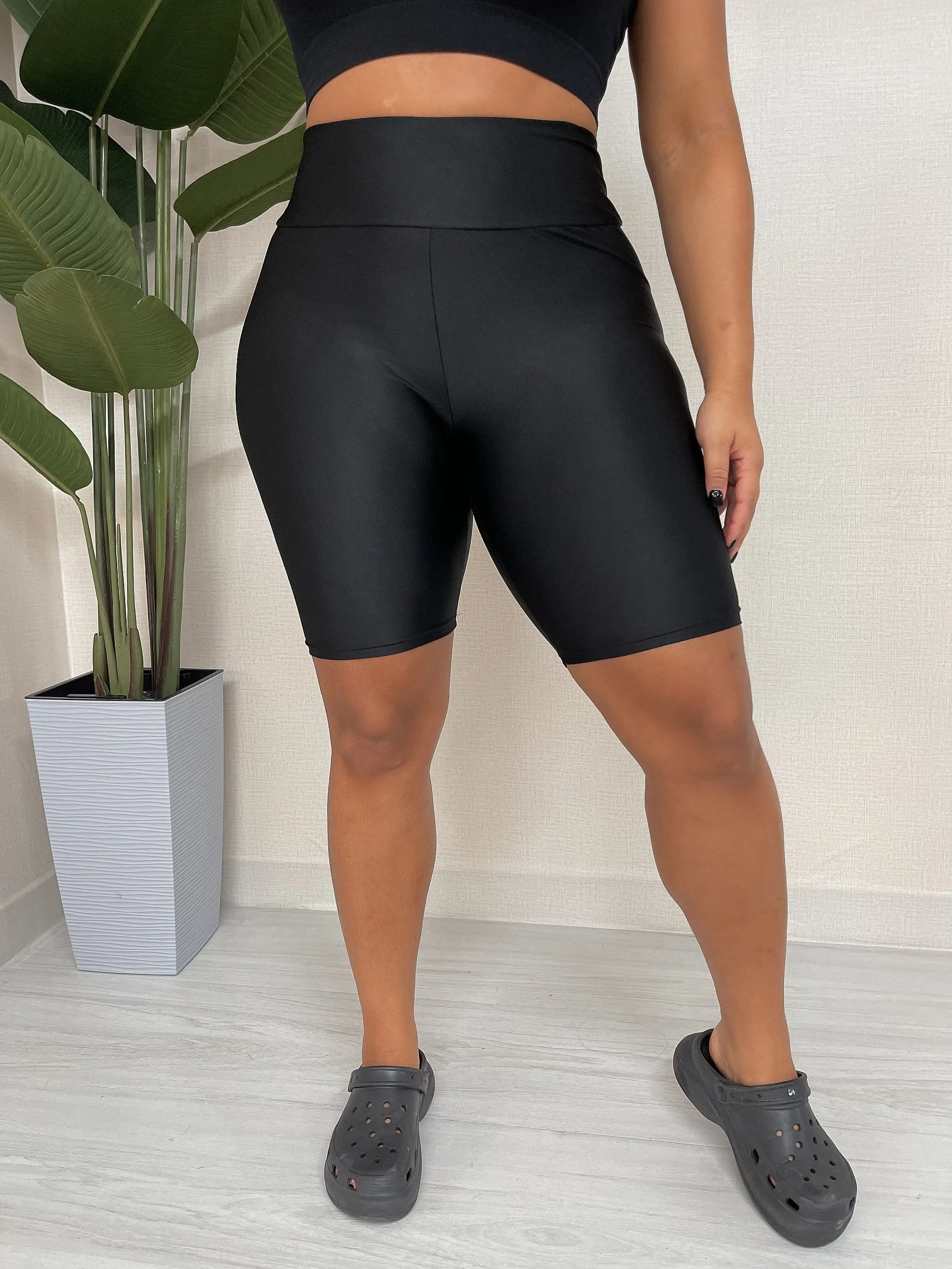 KP3002SHP-Shiny Butt Ruched Biker Shorts (6PCS)