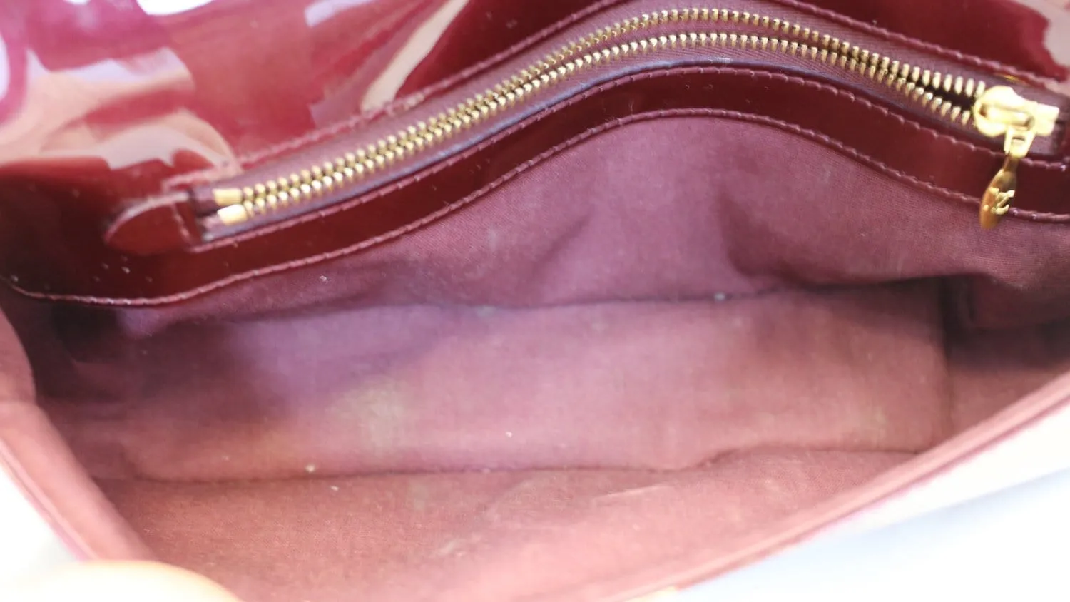 LOUIS VUITTON Rouge Fauviste Vernis Pochette Sobe Clutch Bag