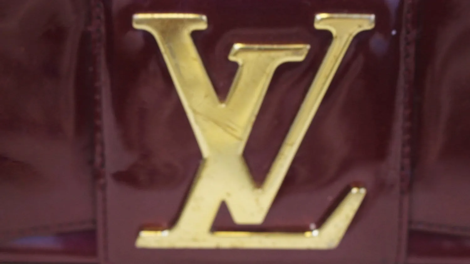 LOUIS VUITTON Rouge Fauviste Vernis Pochette Sobe Clutch Bag