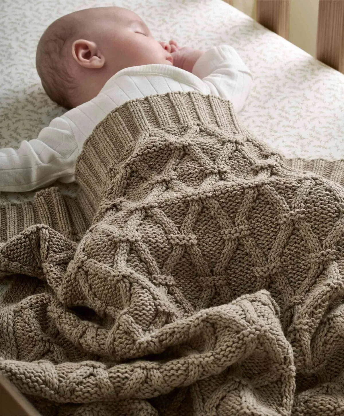 Mamas & Papas Cable Knit Blanket - Welcome to the World, Seedling Mocha