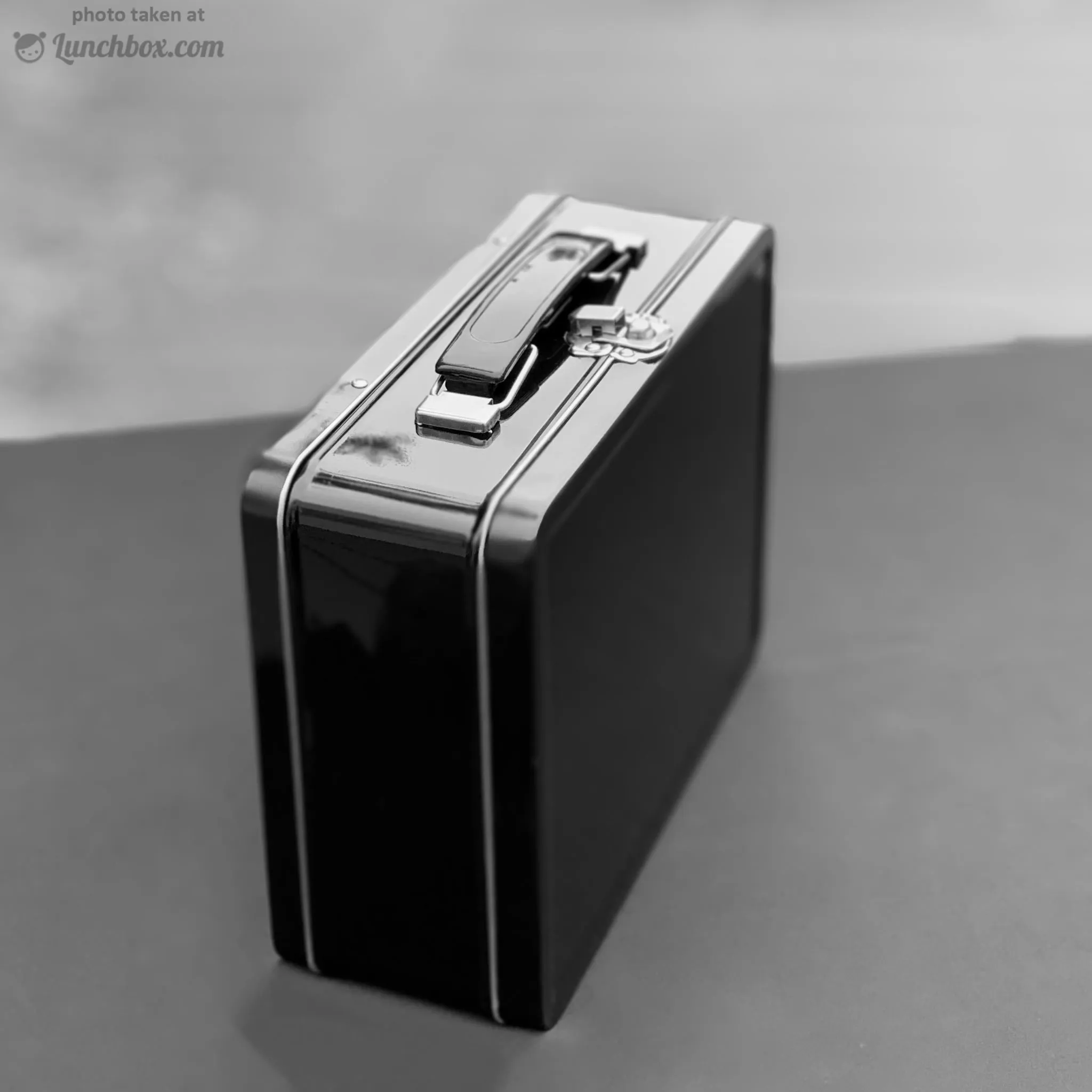 Medium Plain Metal Lunch Box - Black