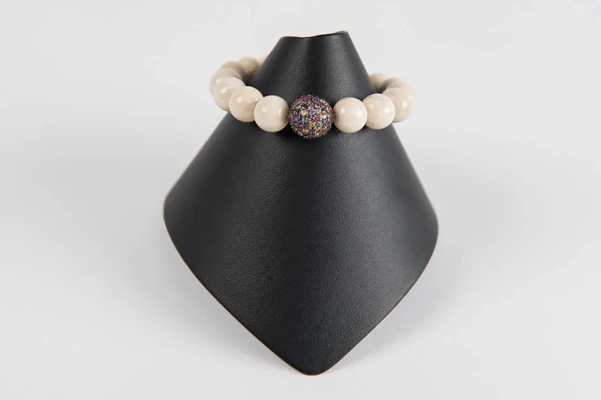Natural agate with multi sapphire bead
