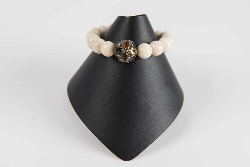 Natural agate with tourmaline and diamond bead