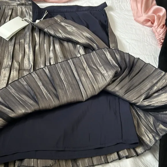 NWT  Tory Burch Mini Metallic Pleated Skirt - $450  Size: 8