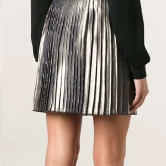 NWT  Tory Burch Mini Metallic Pleated Skirt - $450  Size: 8