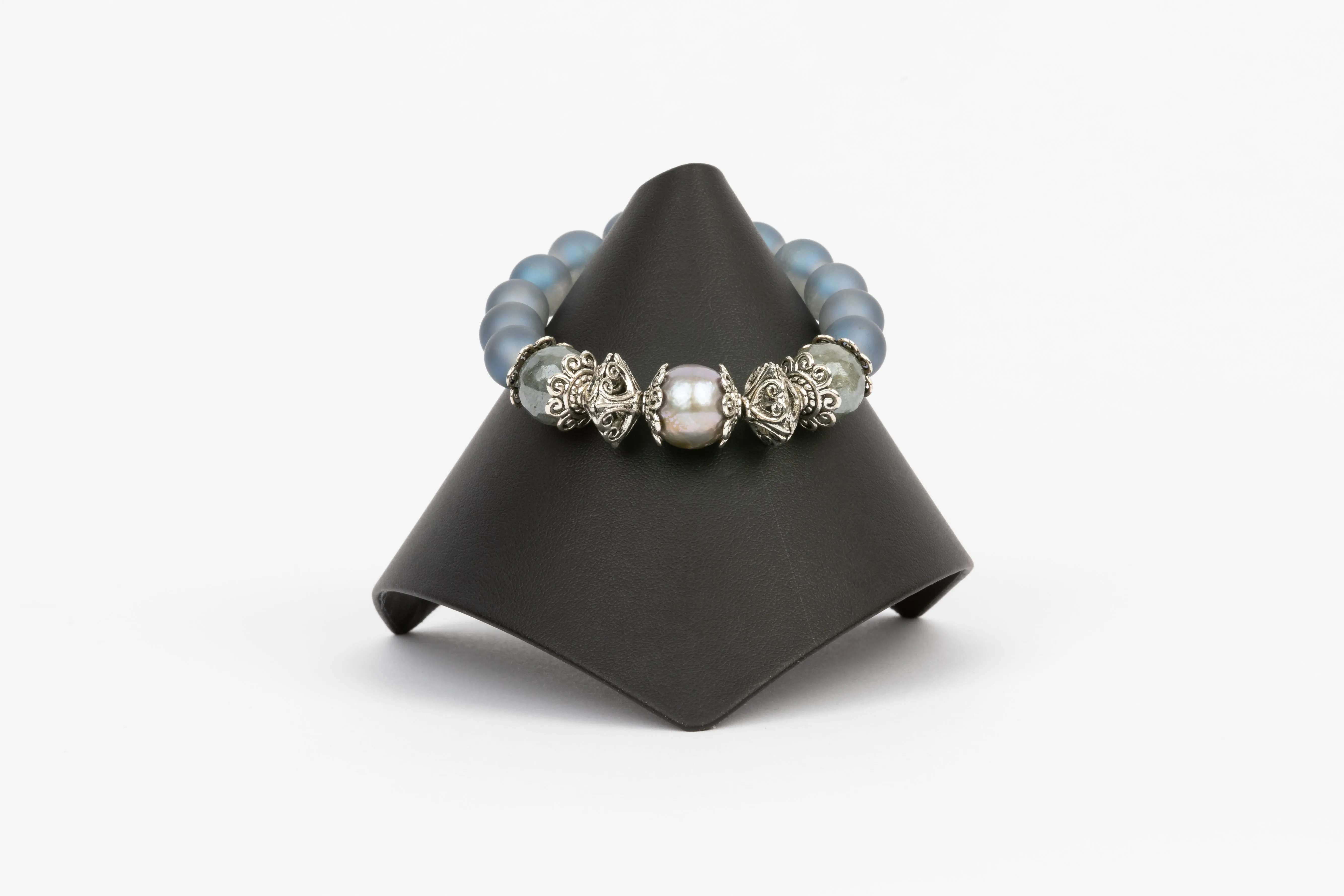 Pearl, Frosted Iolite Bracelet