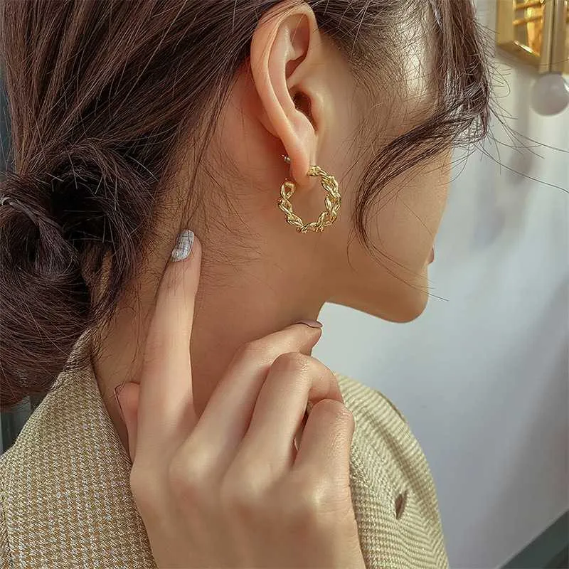 "CHAINLINK HOOP" Earrings