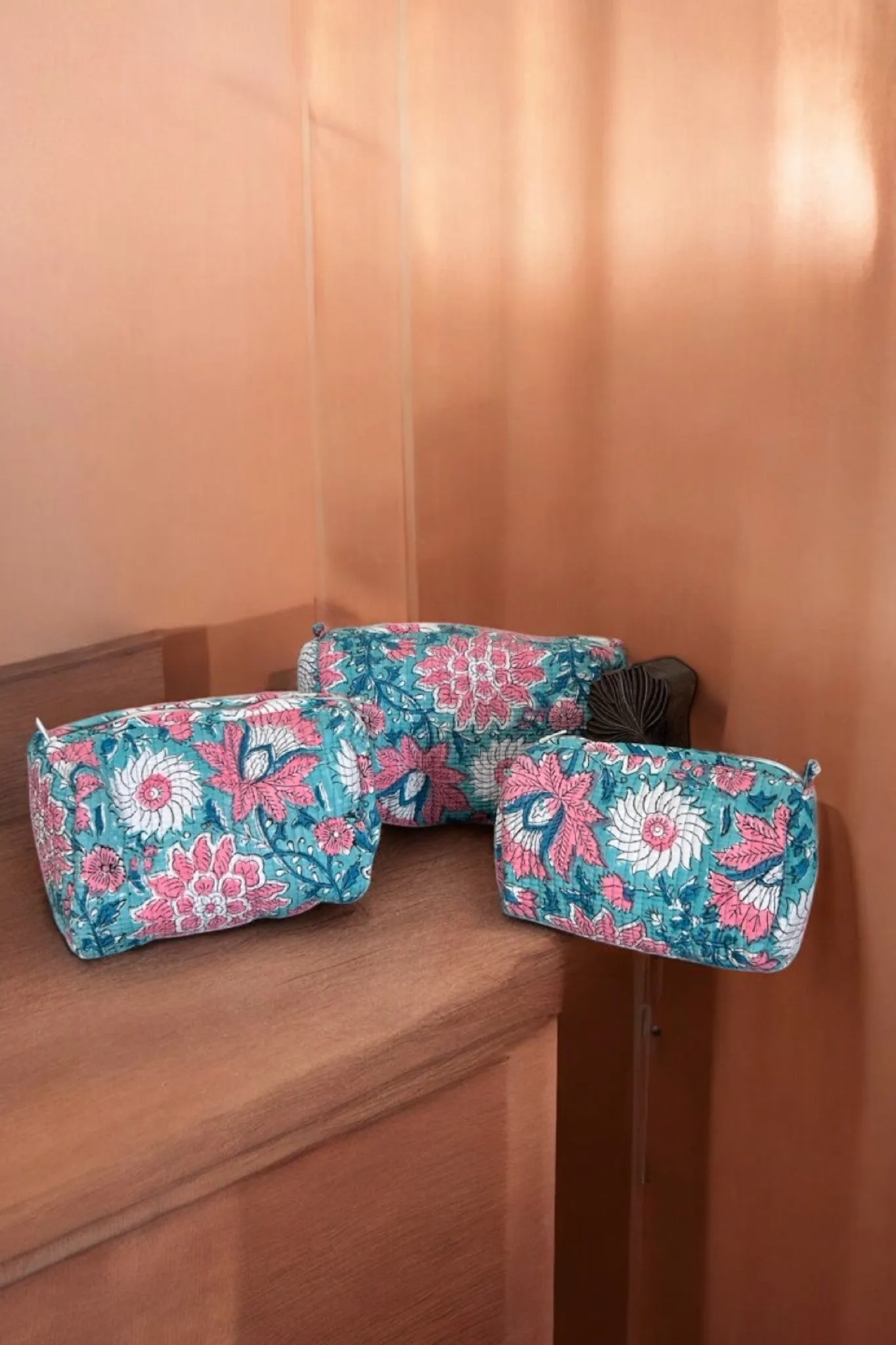 Set of 3 Travel Toiletry Pouches Pink Sea Blue Jaal