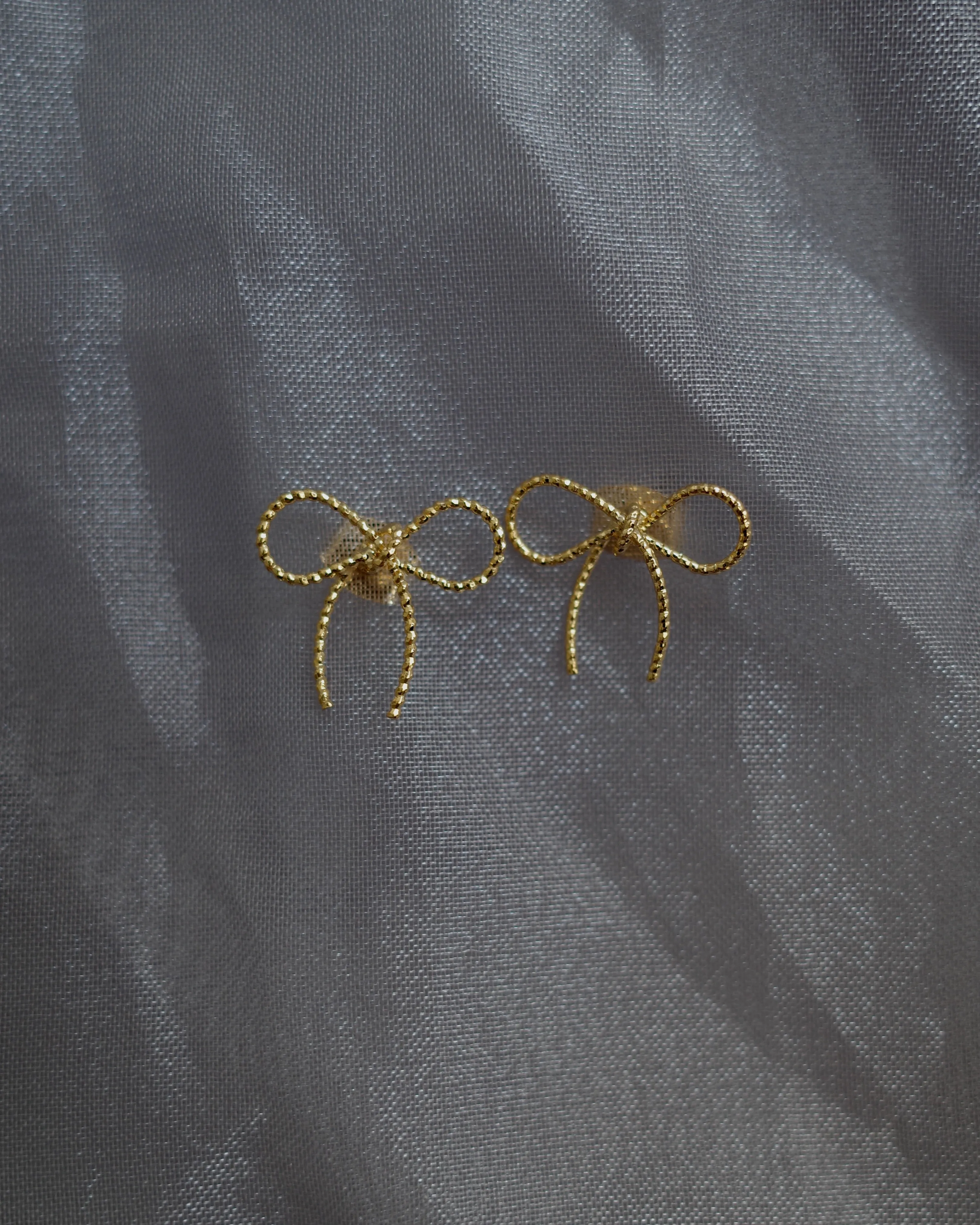 shiny ribbon pierce
