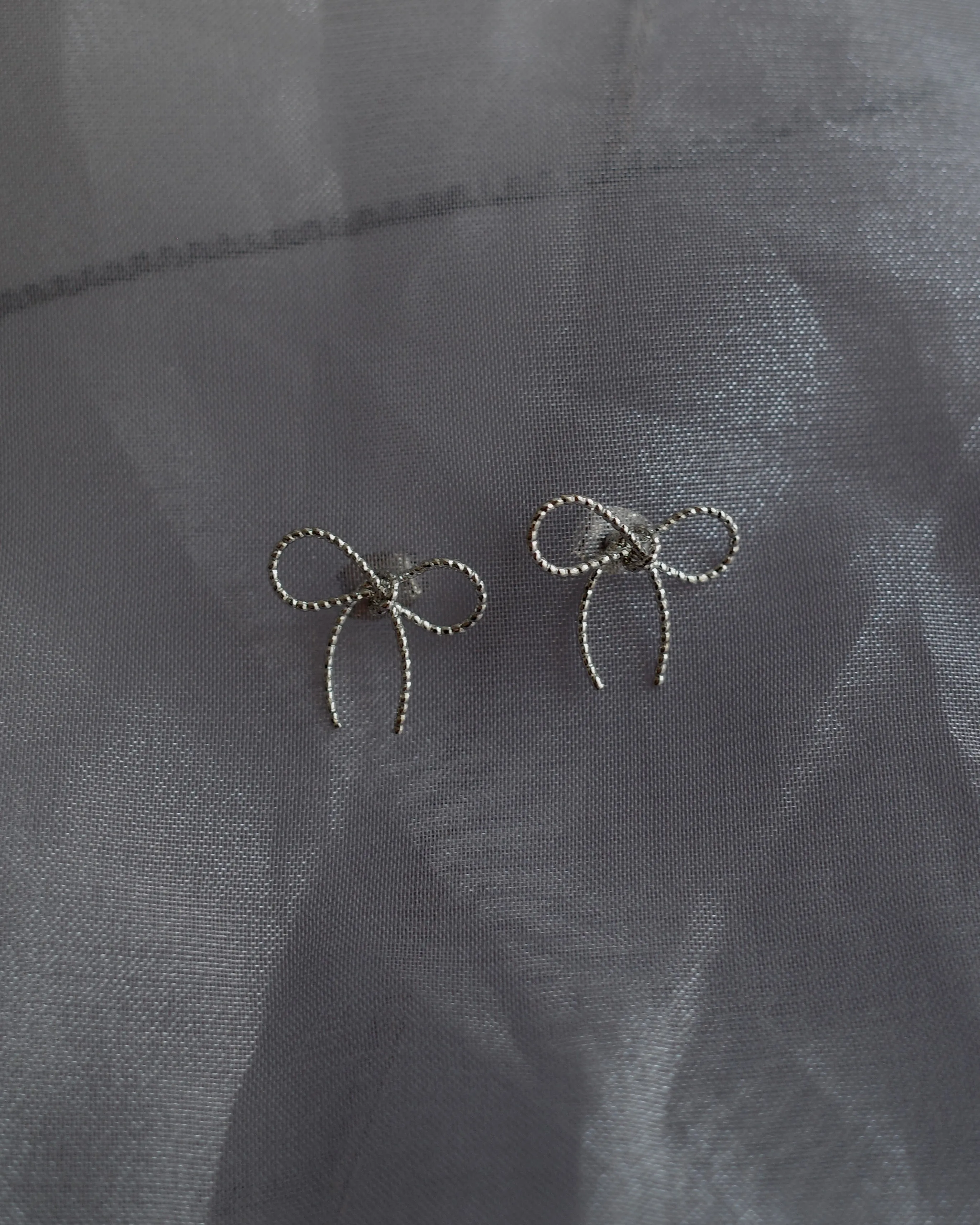 shiny ribbon pierce