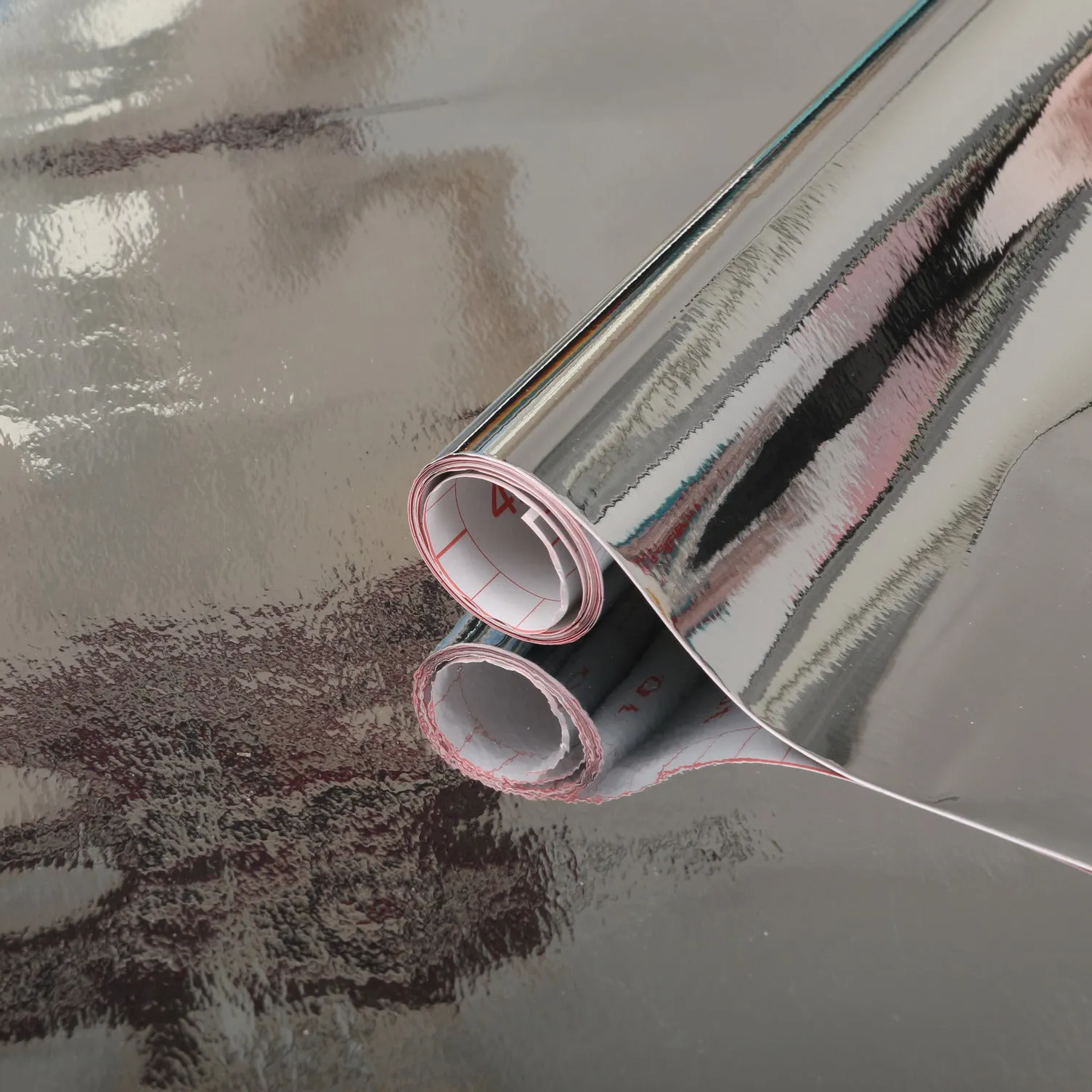 Shiny Silver Vinyl (450mm, Self-Adhesive)