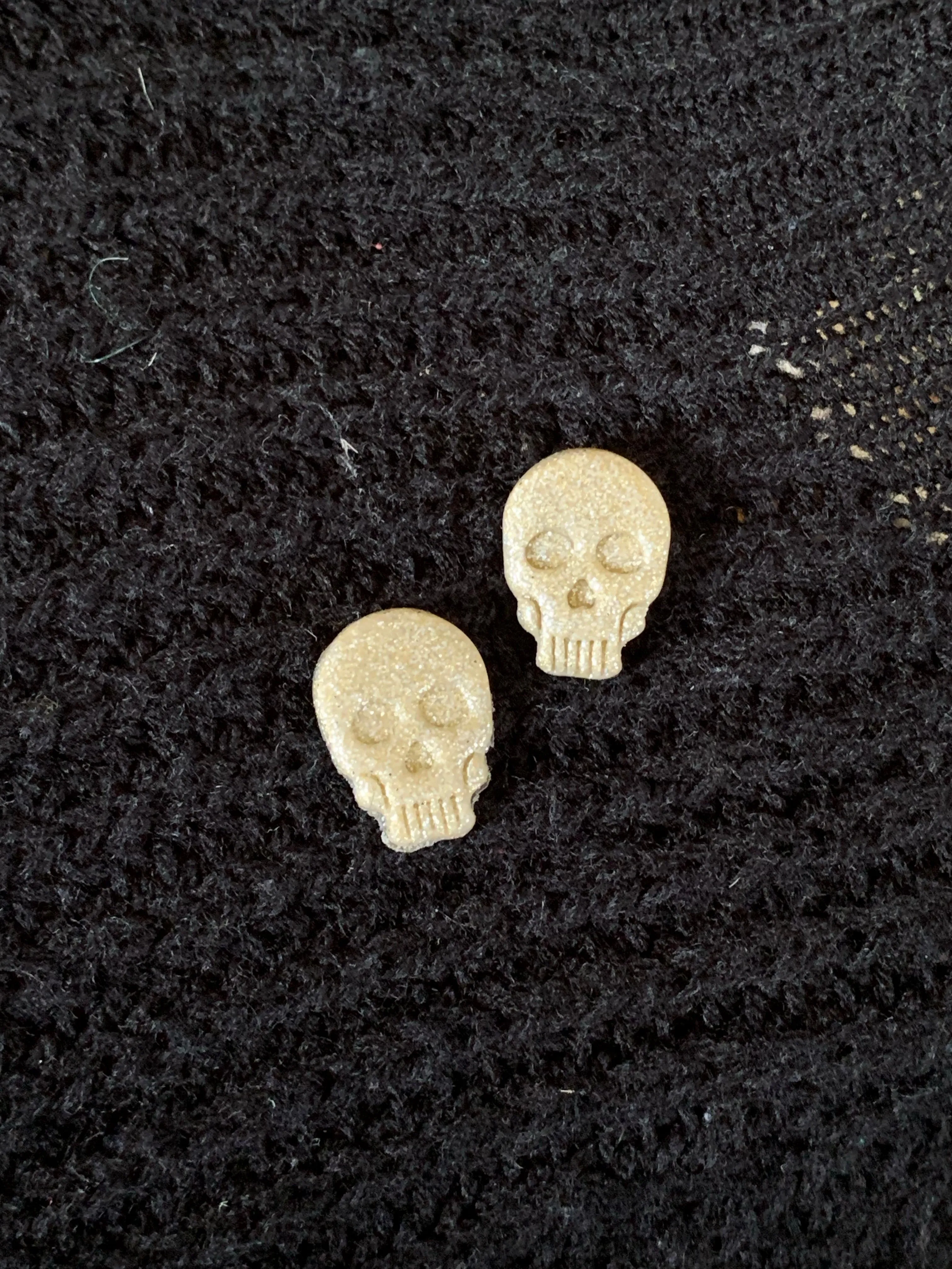 Shiny Skull Studs