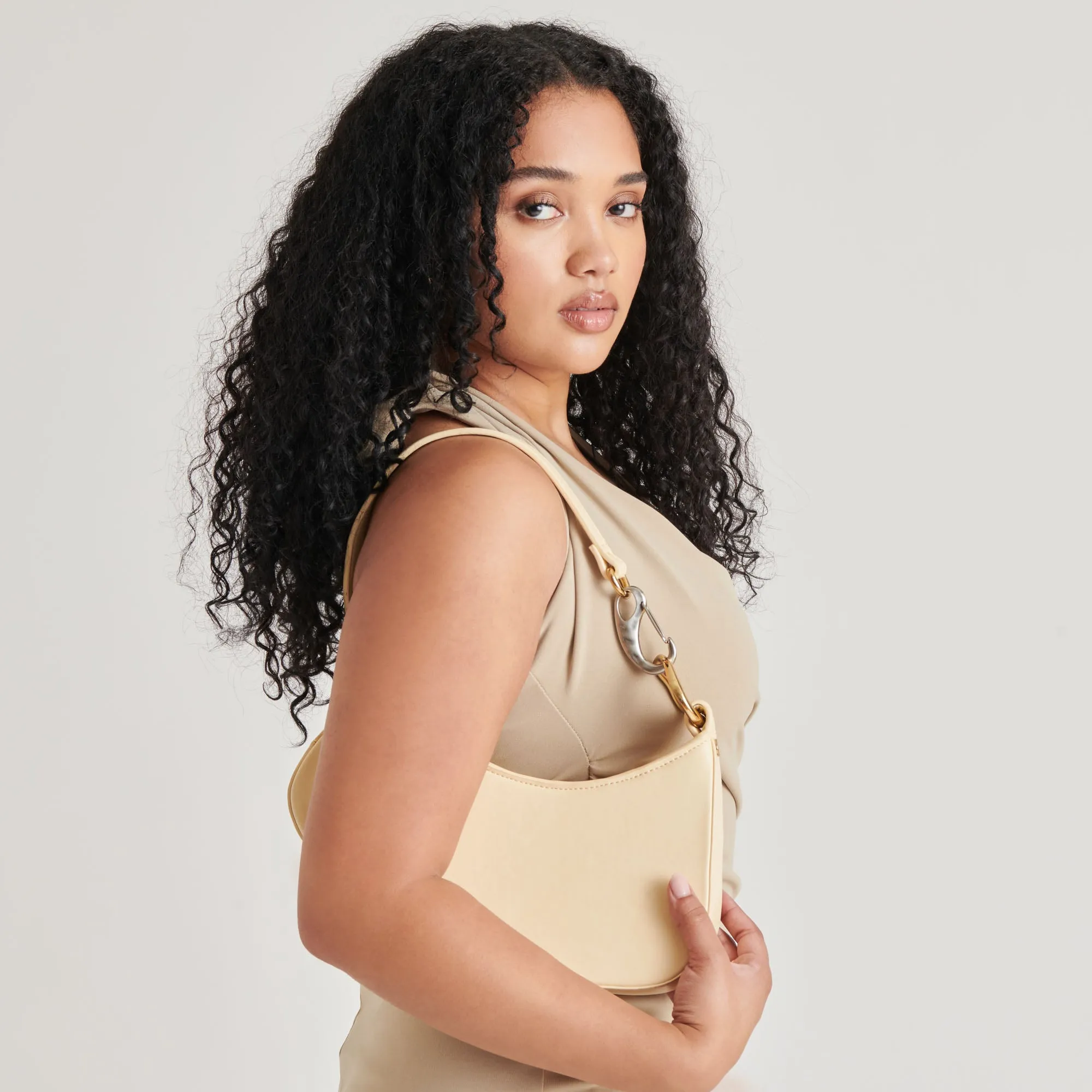 SKYLAR SHOULDER BAG BUTTER LEATHER
