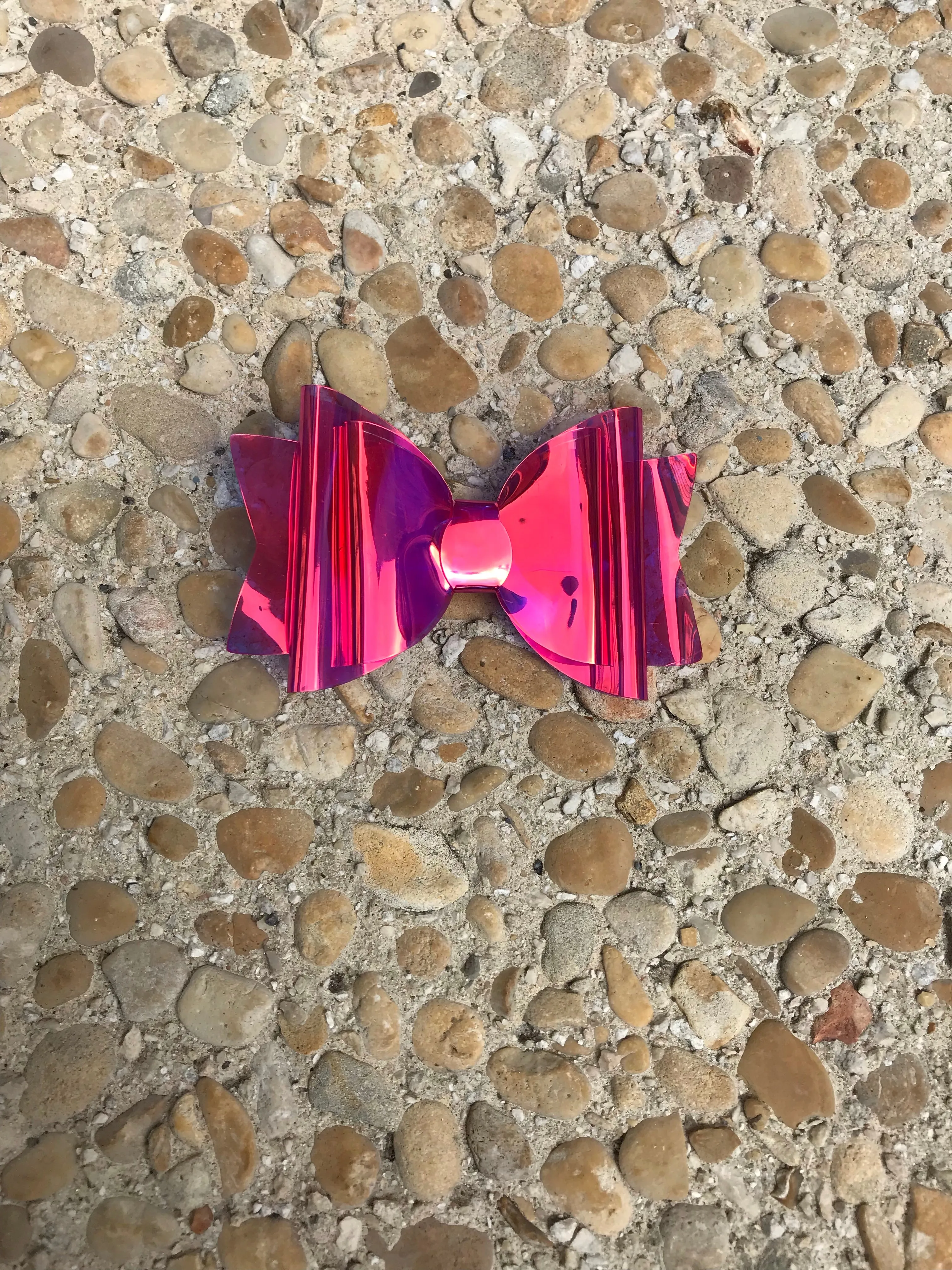 Small Pink Glossy Pool Bow