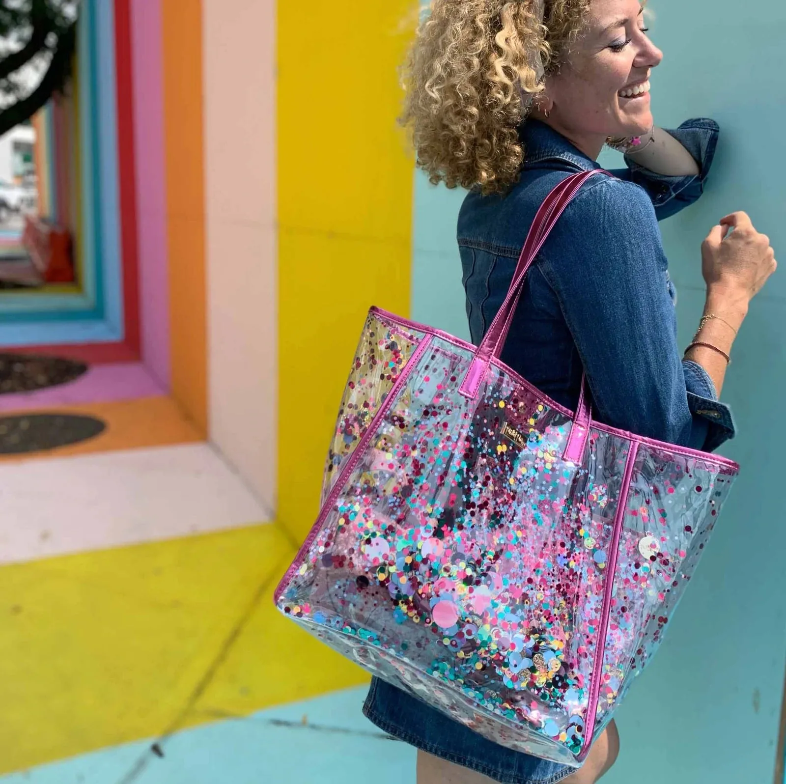 SMILES ALL AROUND CARRY-ALL TOTE