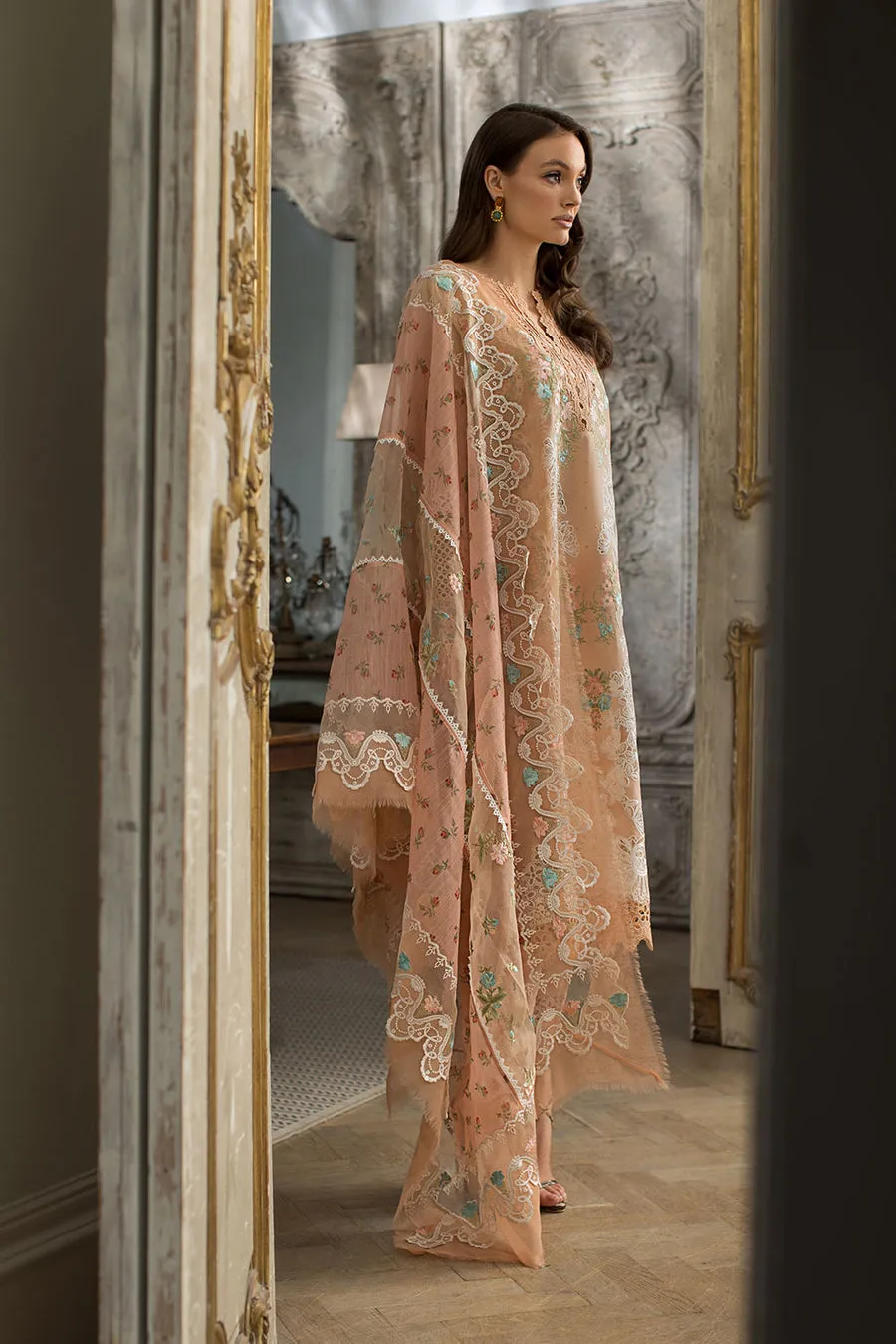 SOBIA NAZIR LUXURY LAWN 2024 | 4B