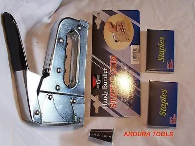 STAPLE GUN HEAVY DUTY-WITH STAPLES - BRAND NEW.