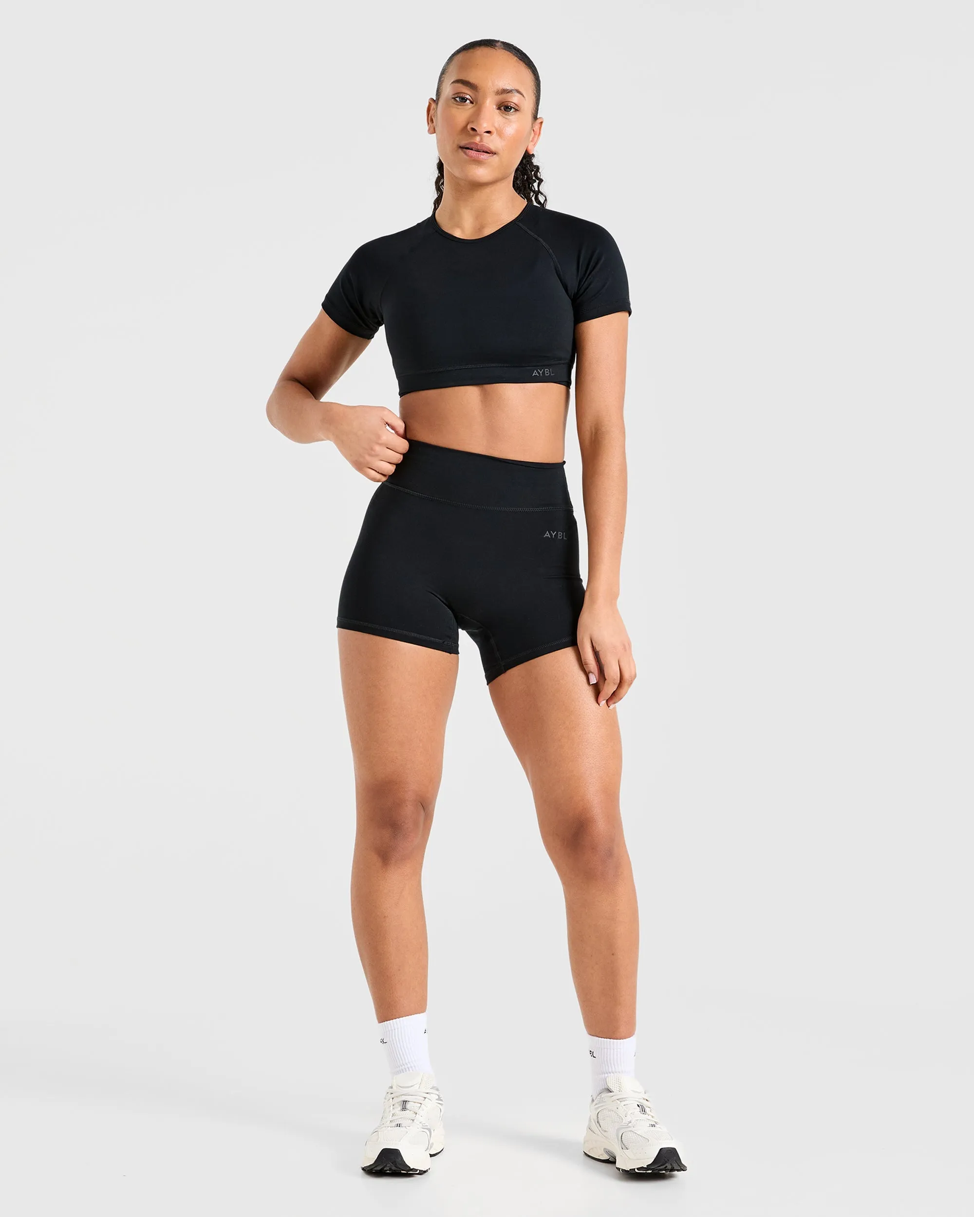 Staple Shorts - Black