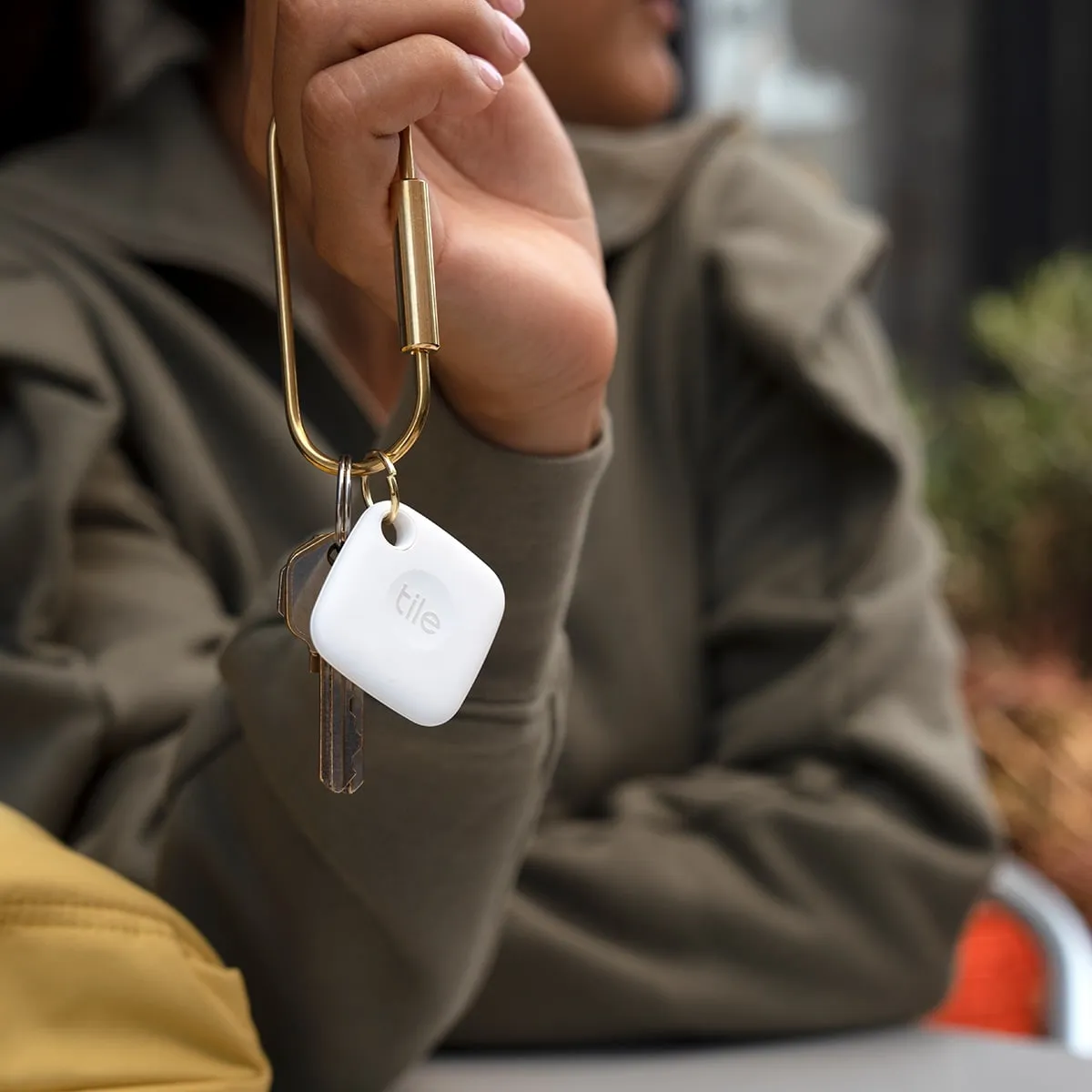 Tile Mate (2022) - 1 Pack - White - Bluetooth Tracker, Keys Finder and Item Locator